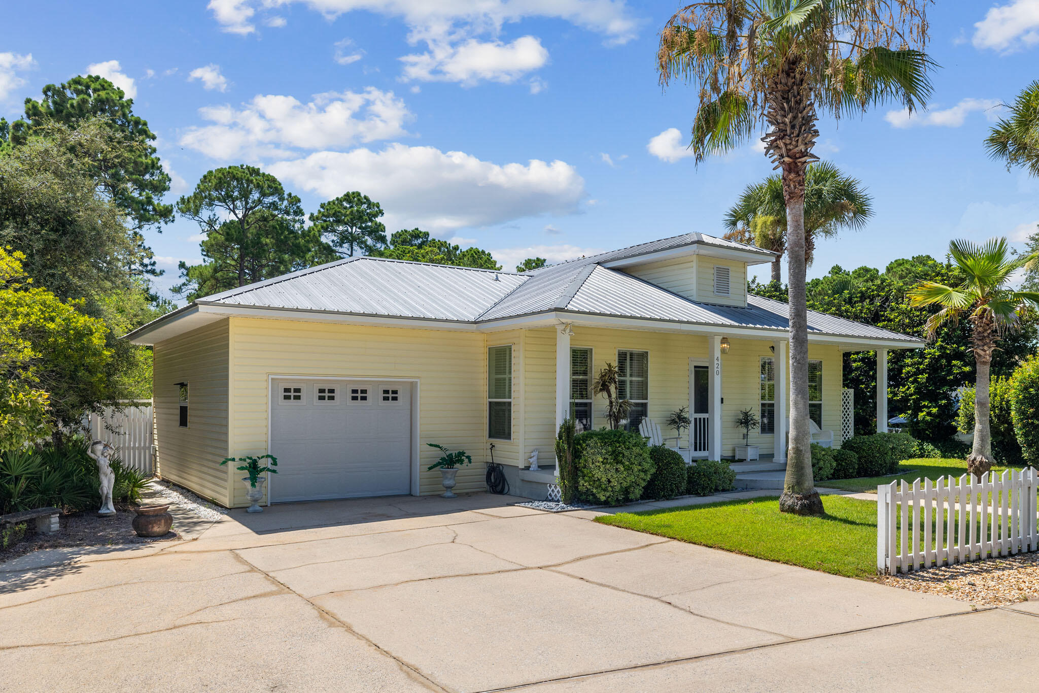 SEA DUNES - Residential