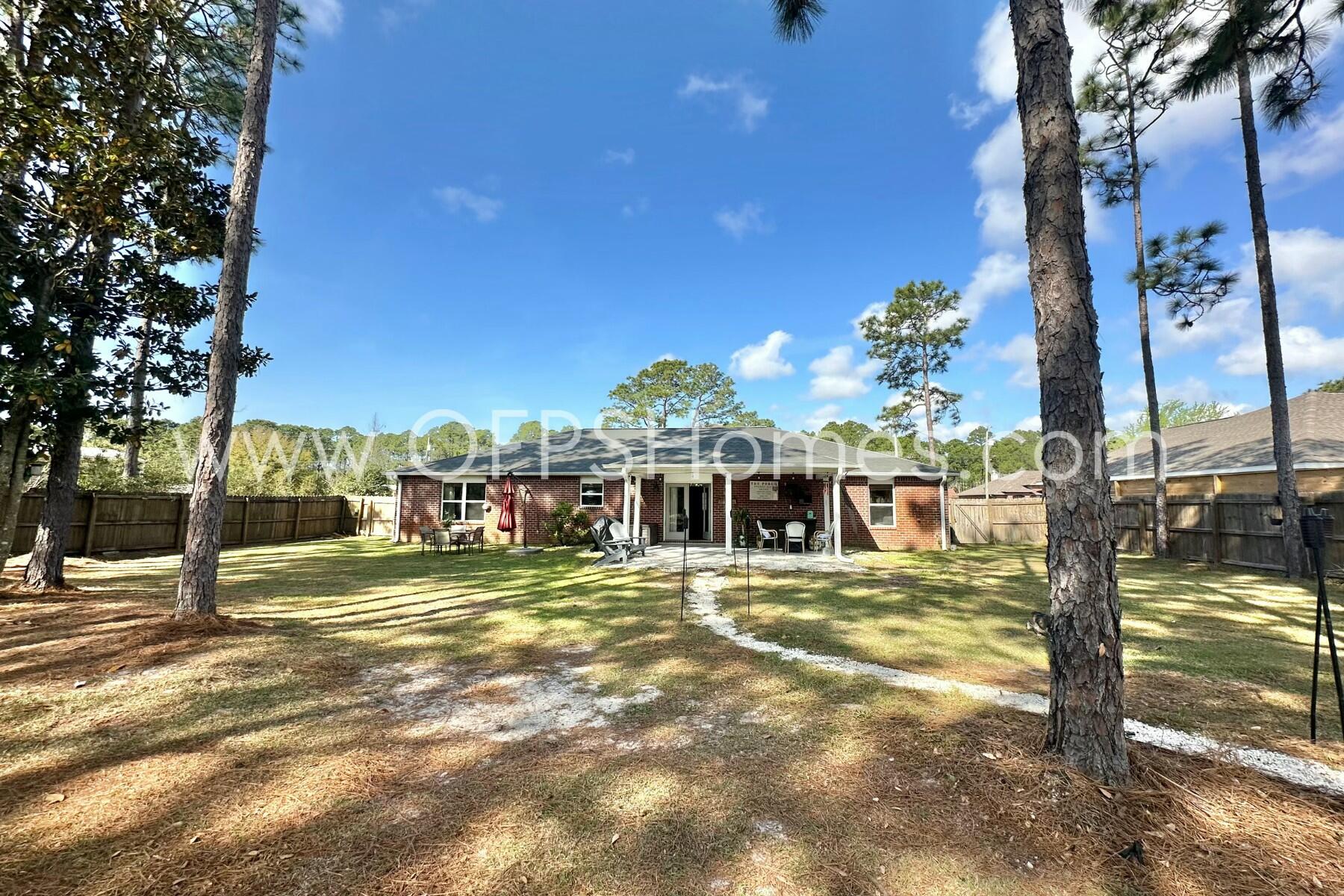 NAVARRE S/D 2ND ADDN - Residential Lease