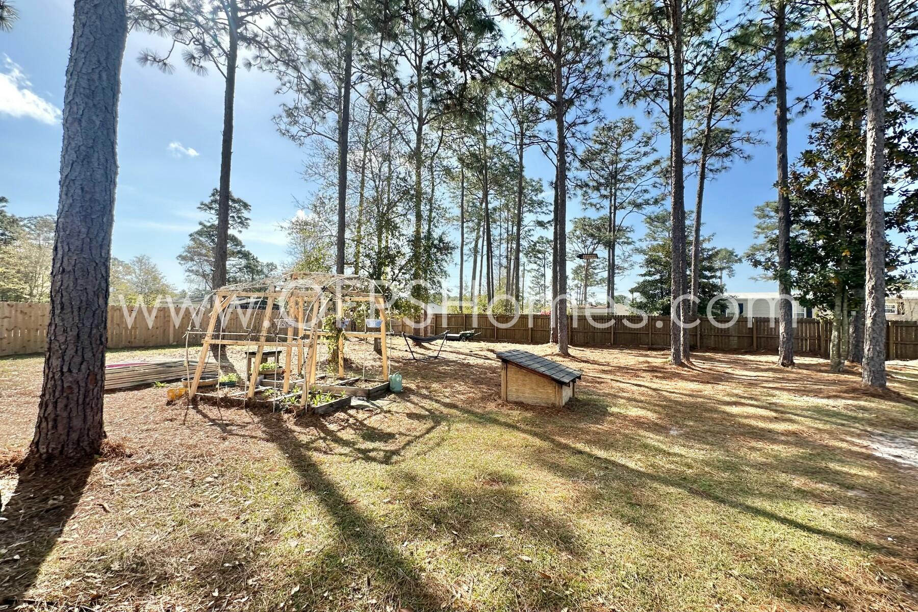 NAVARRE S/D 2ND ADDN - Residential Lease