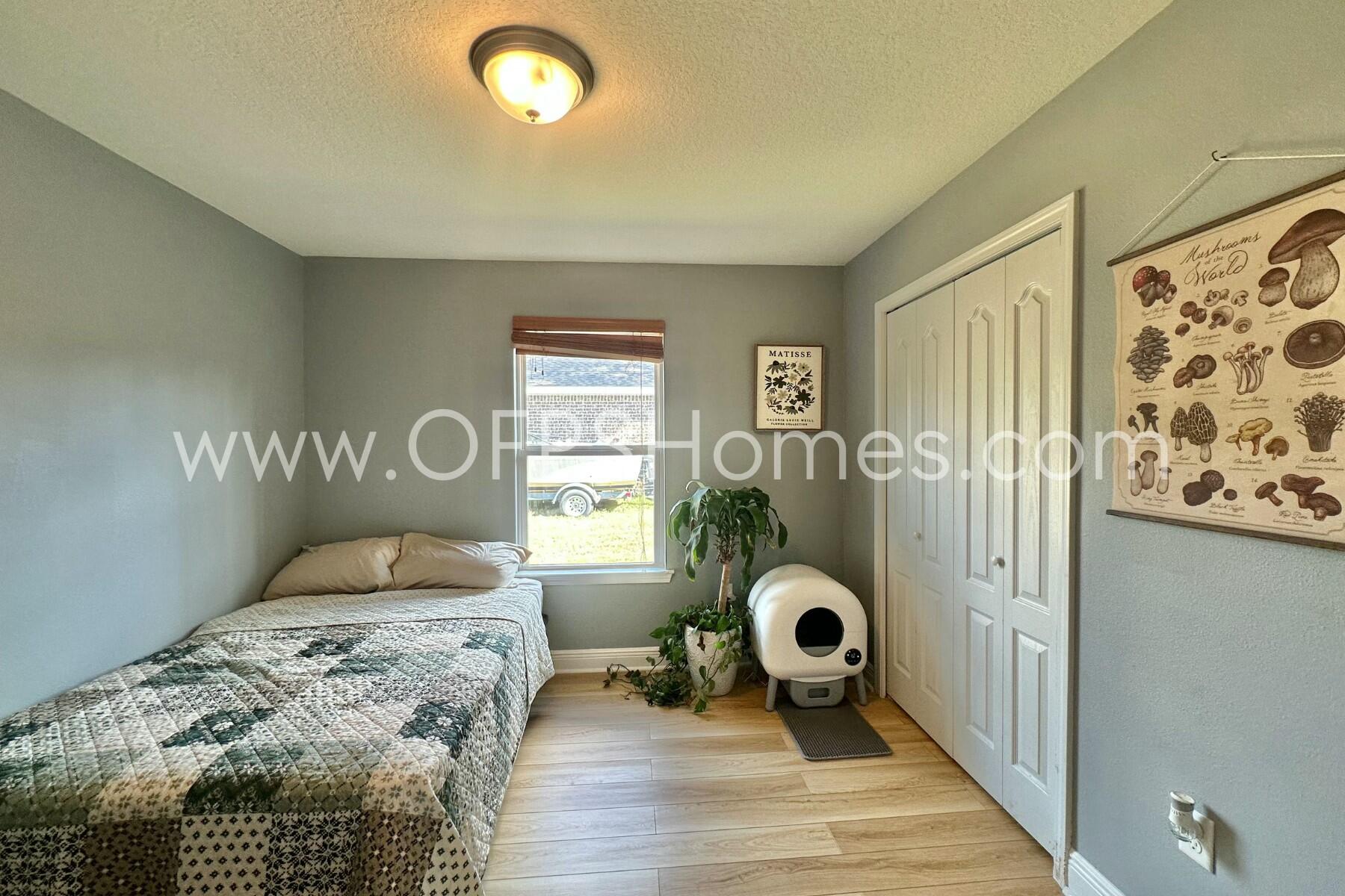 NAVARRE S/D 2ND ADDN - Residential Lease
