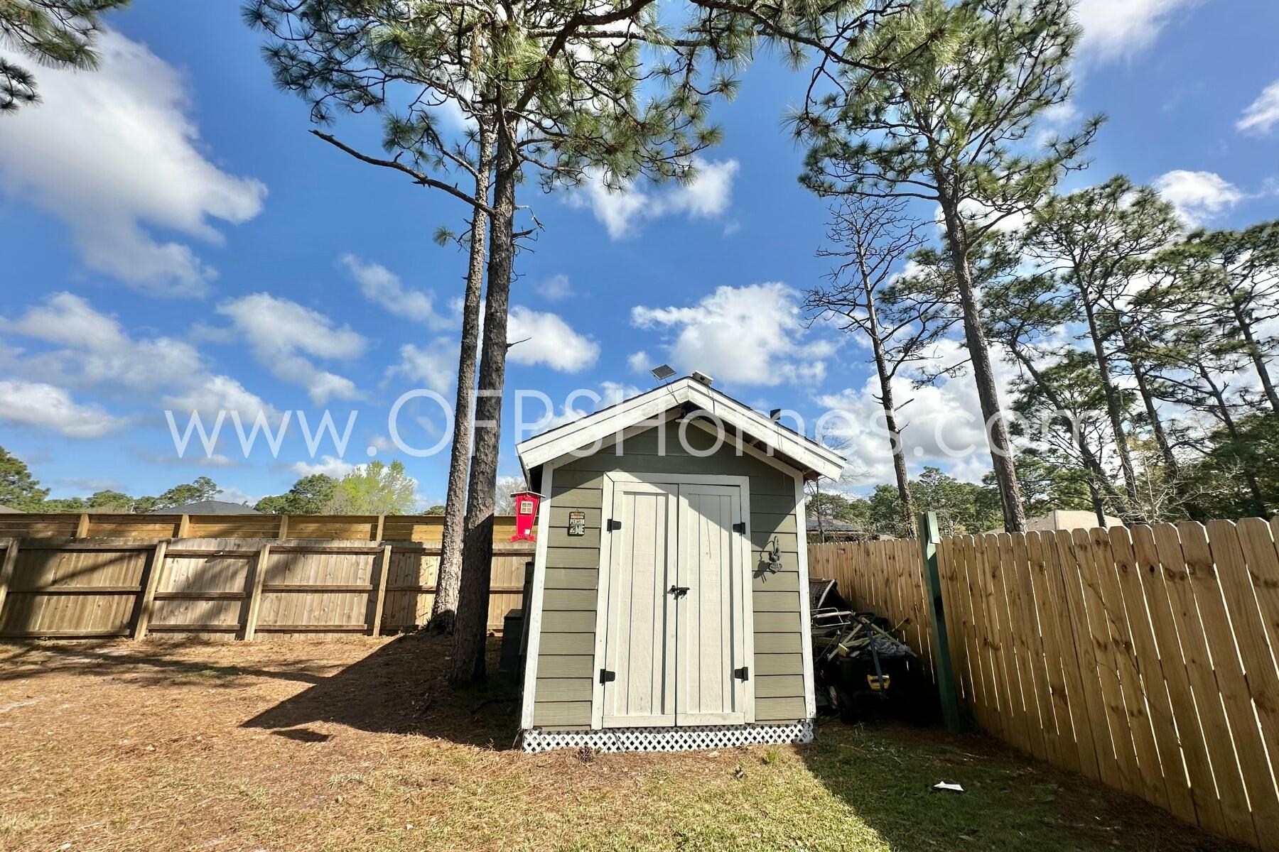 NAVARRE S/D 2ND ADDN - Residential Lease