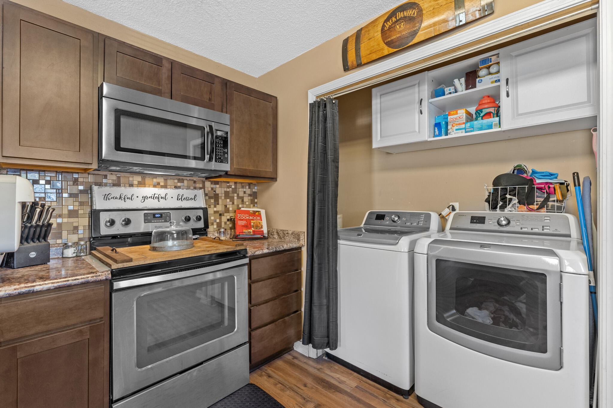 BELLE HIGHLAND ESTATES 1ST ADDN - Residential