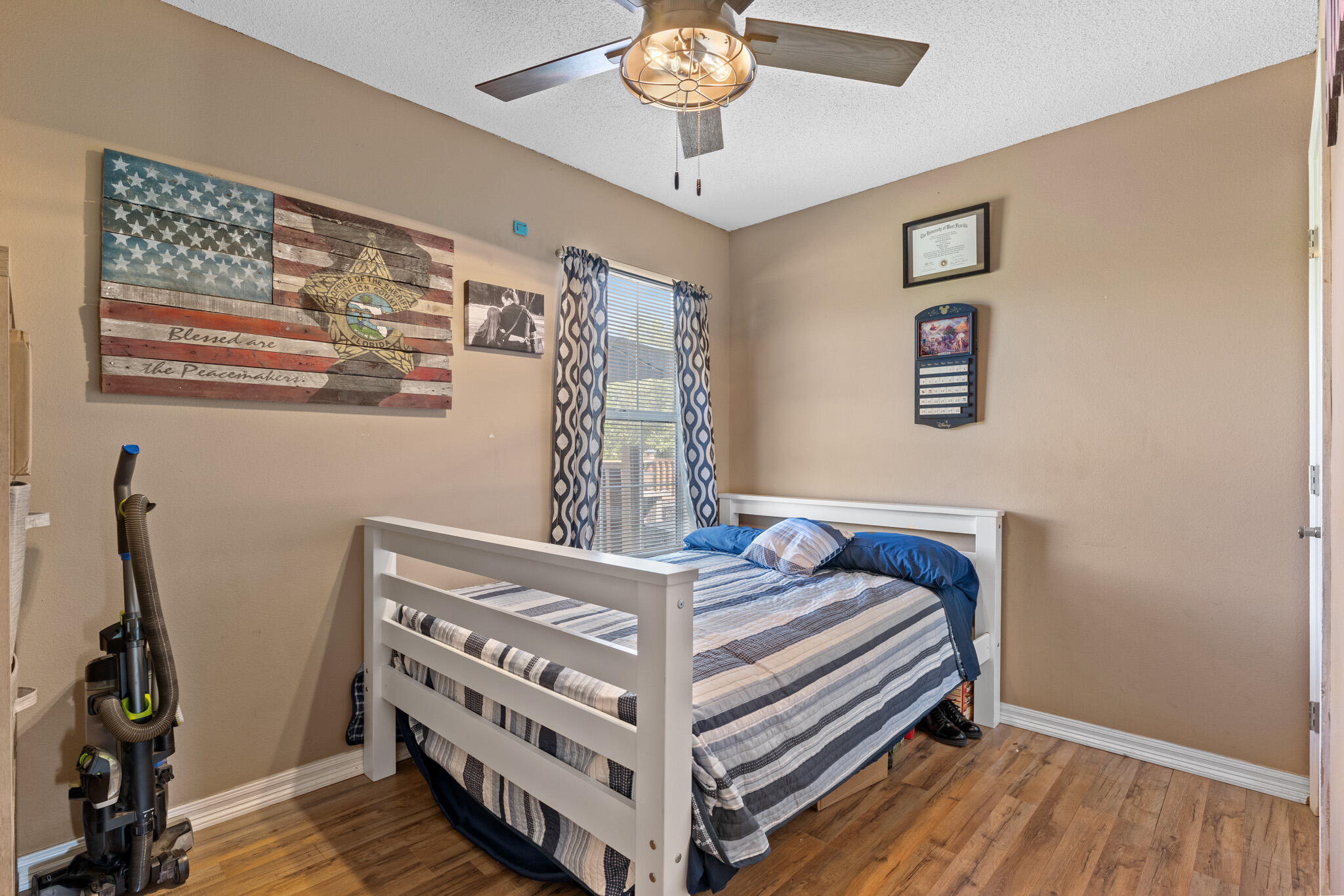 BELLE HIGHLAND ESTATES 1ST ADDN - Residential