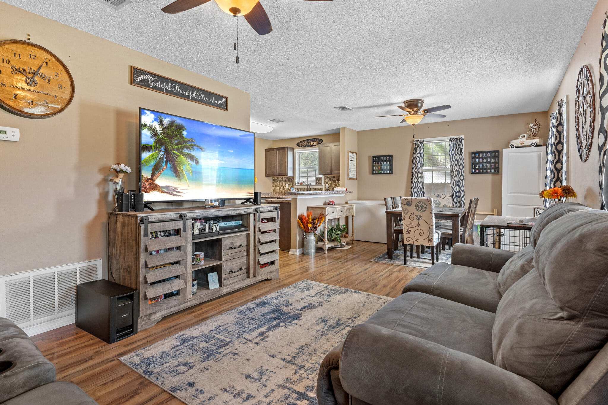 BELLE HIGHLAND ESTATES 1ST ADDN - Residential