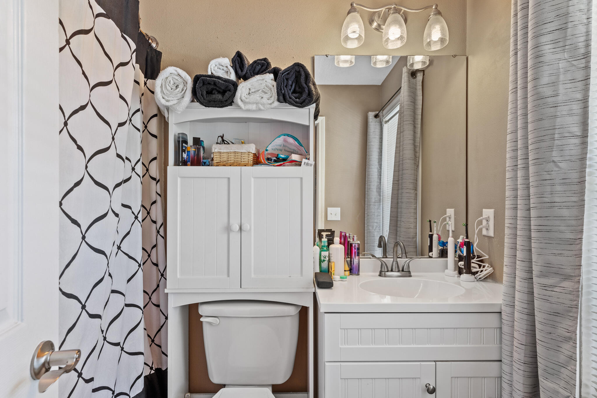 BELLE HIGHLAND ESTATES 1ST ADDN - Residential