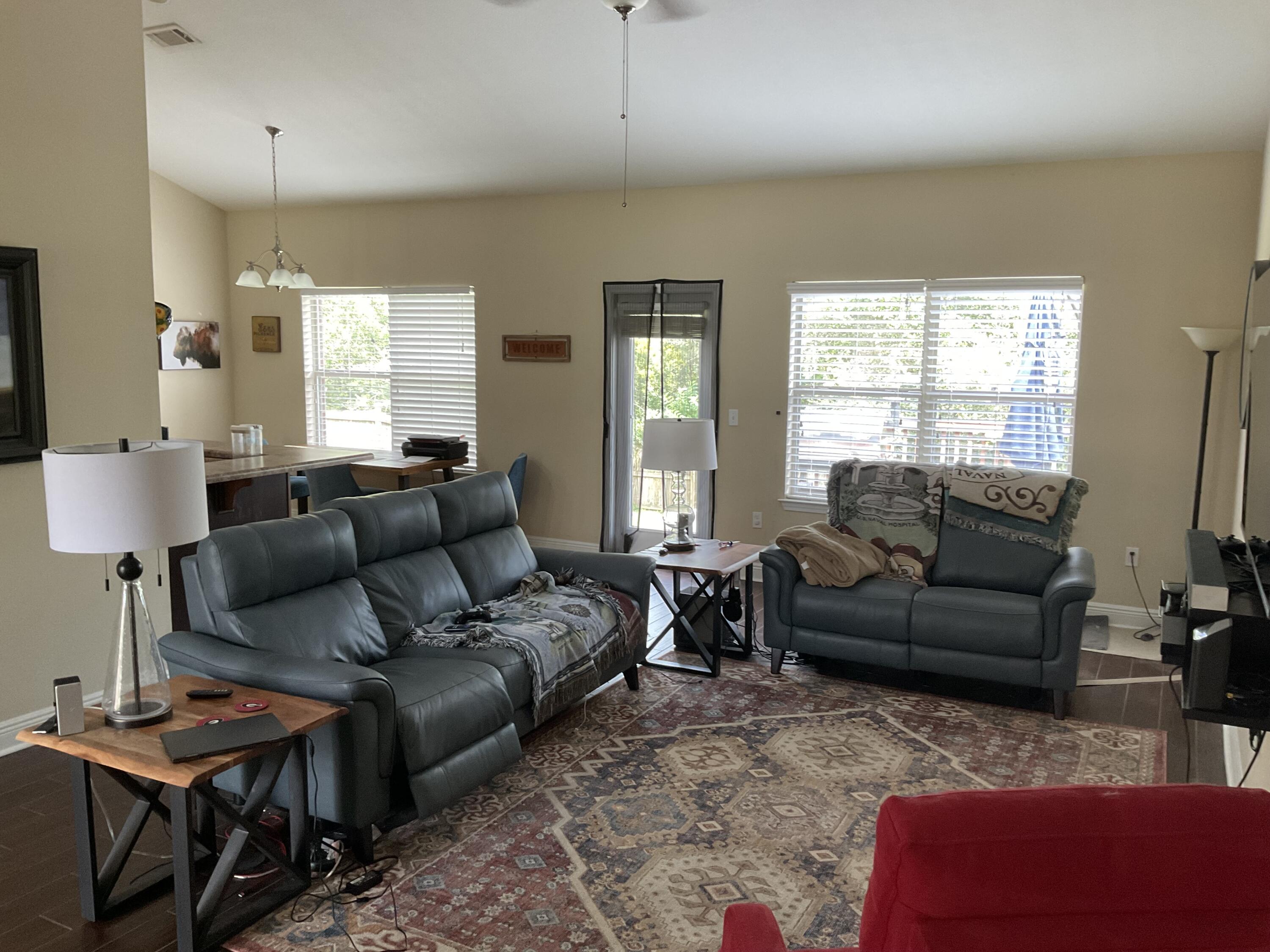 ROLLING RIDGE - Residential