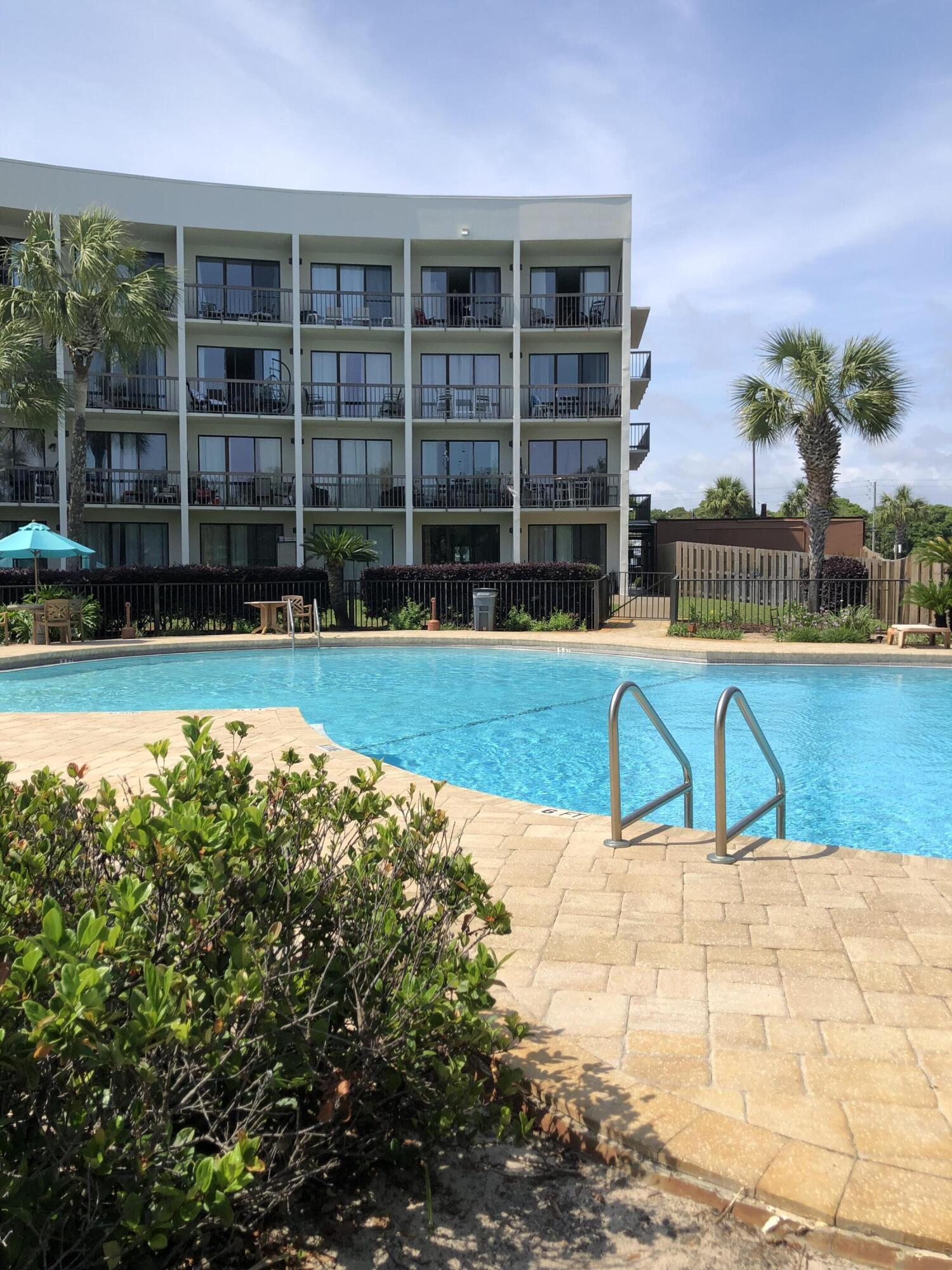 PIRATES BAY PH 1 - Residential