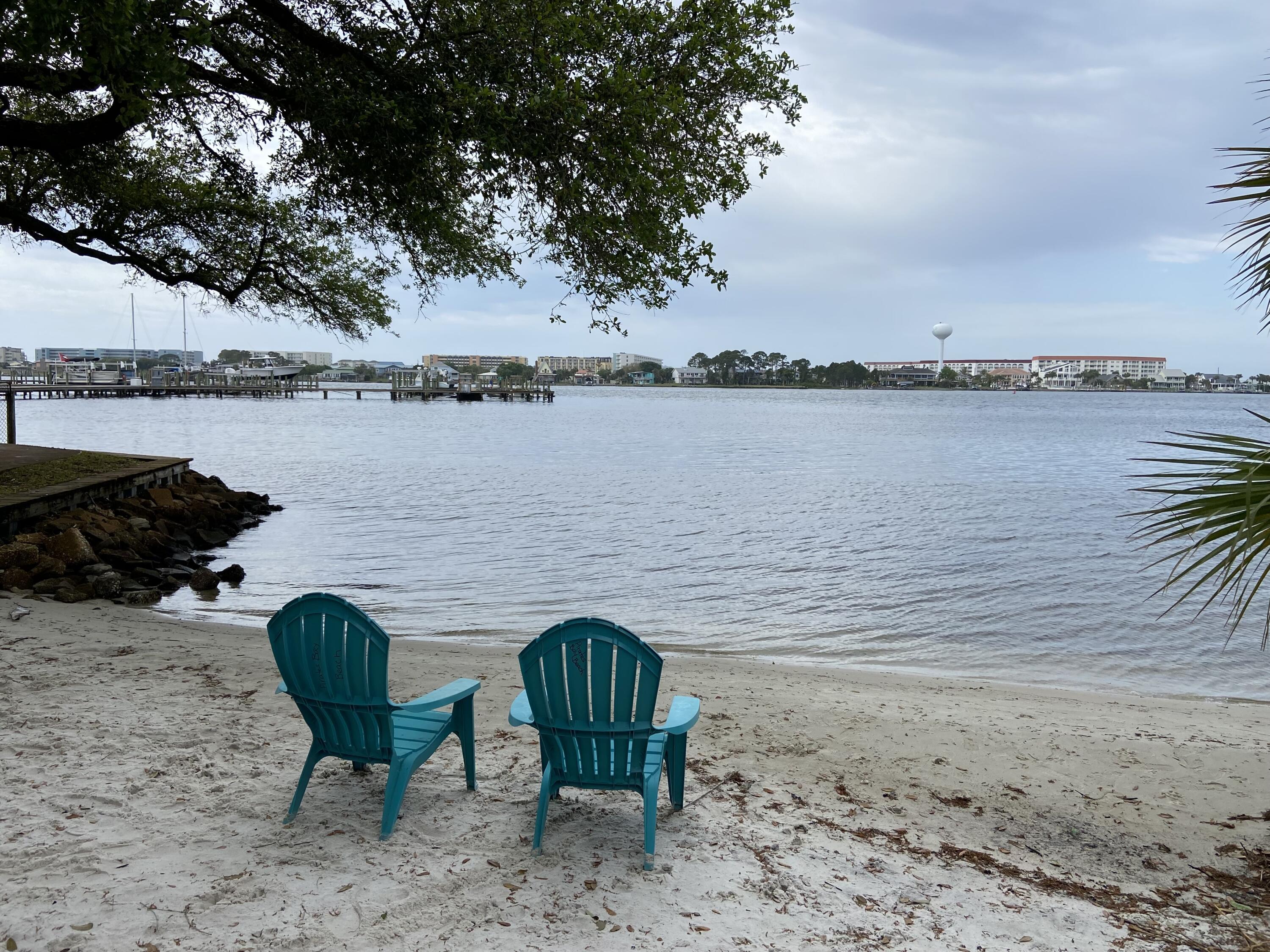 PIRATES BAY PH 1 - Residential