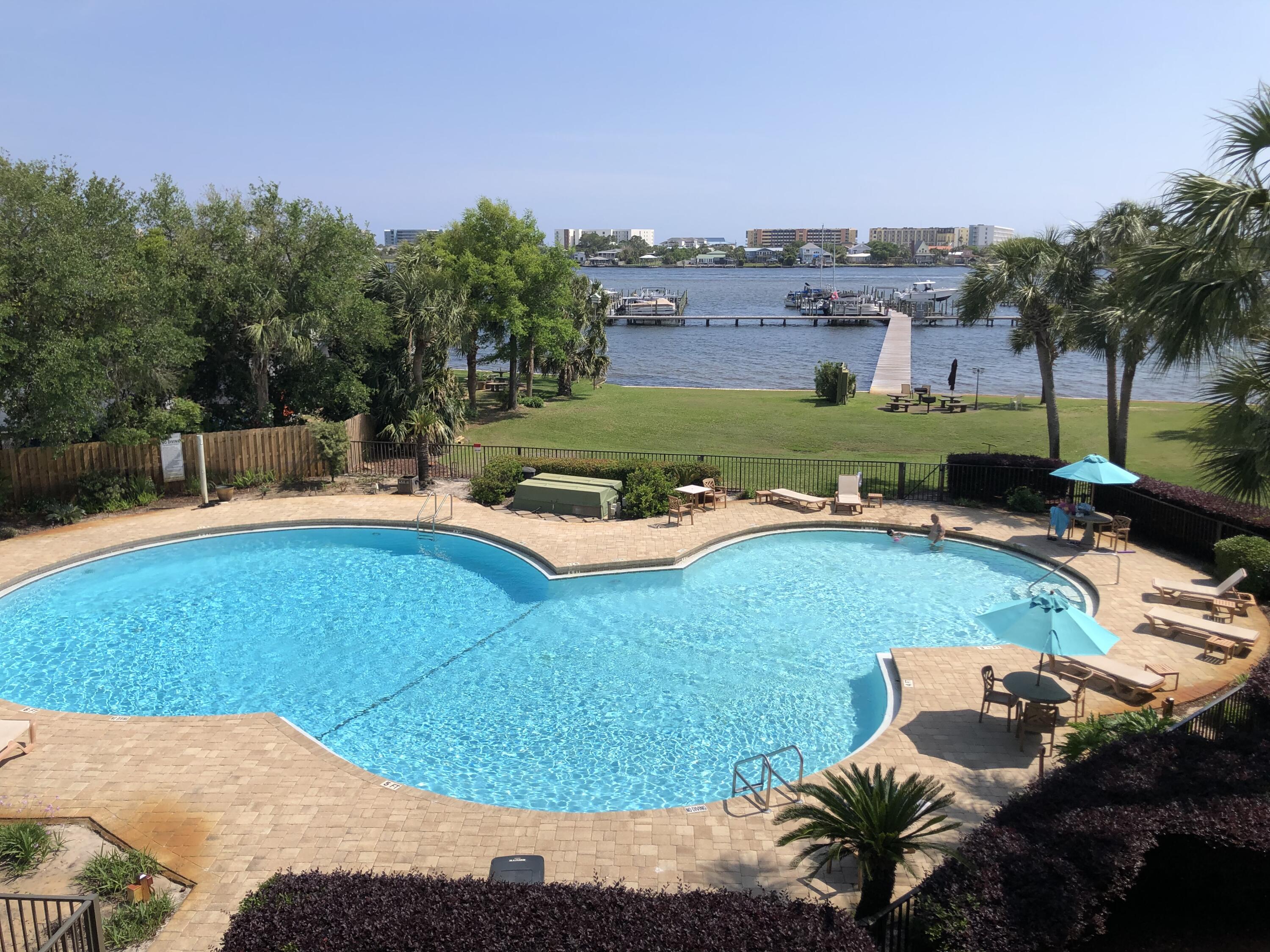 PIRATES BAY PH 1 - Residential