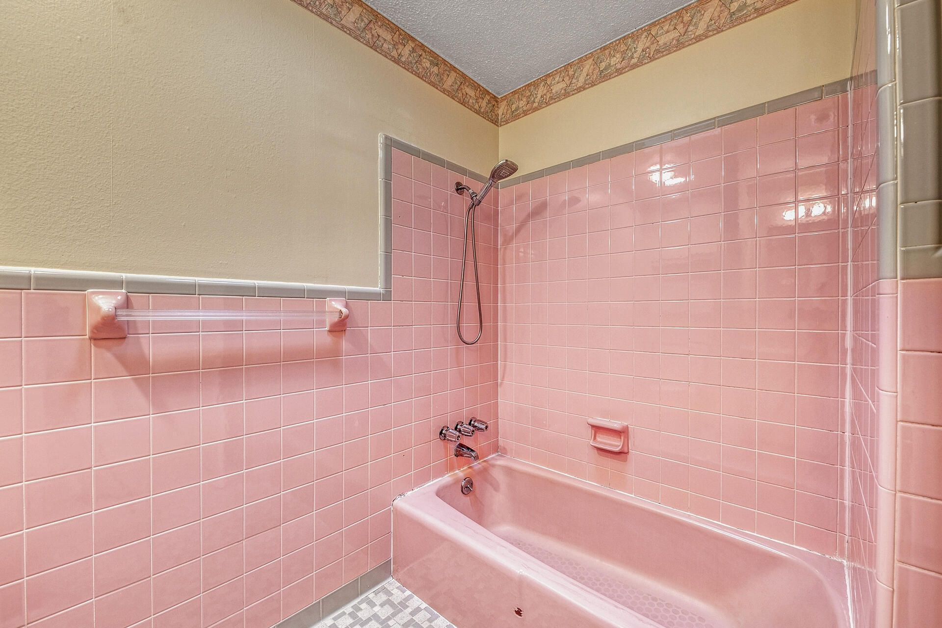 BAYOU POQUITO - Residential