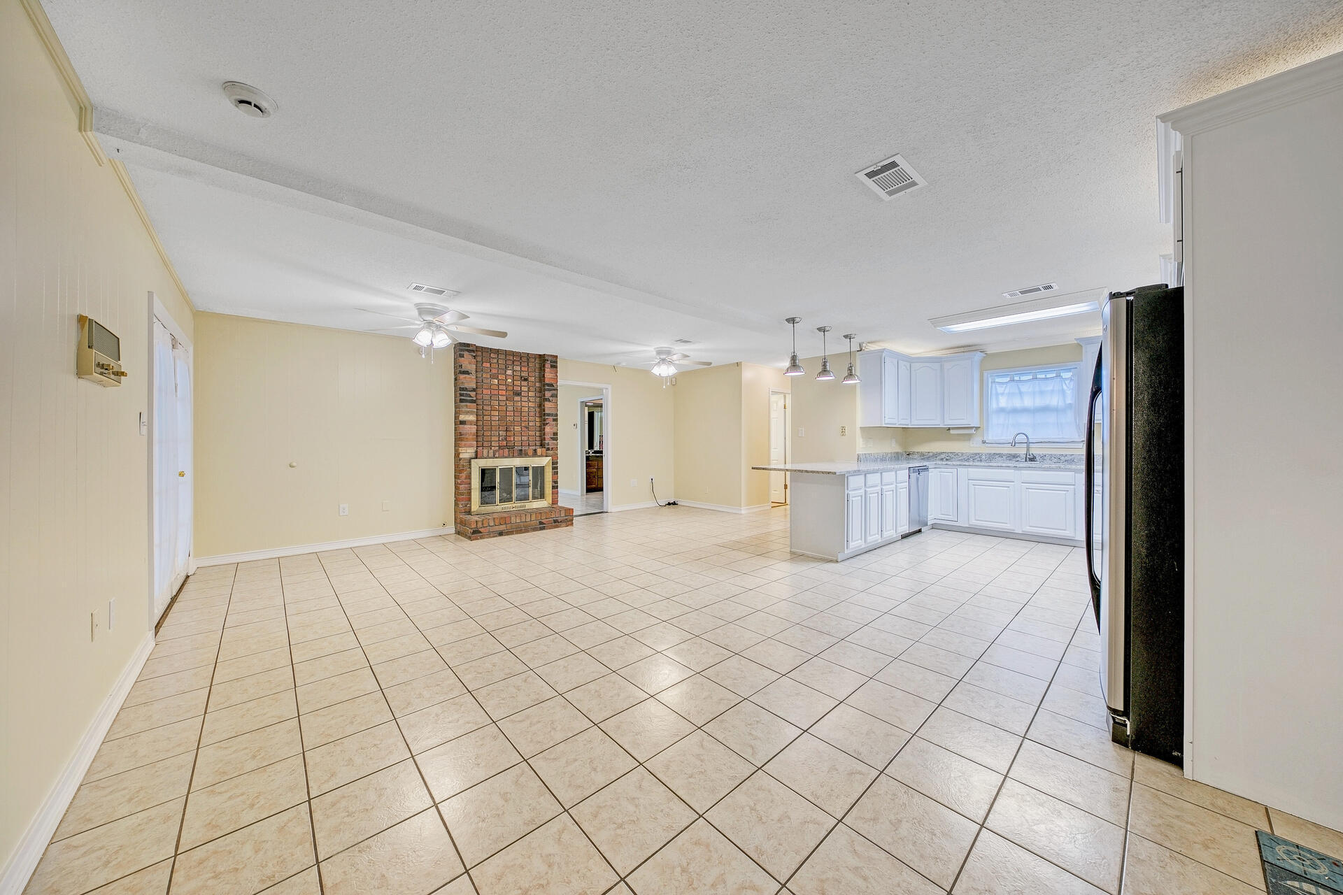 BAYOU POQUITO - Residential