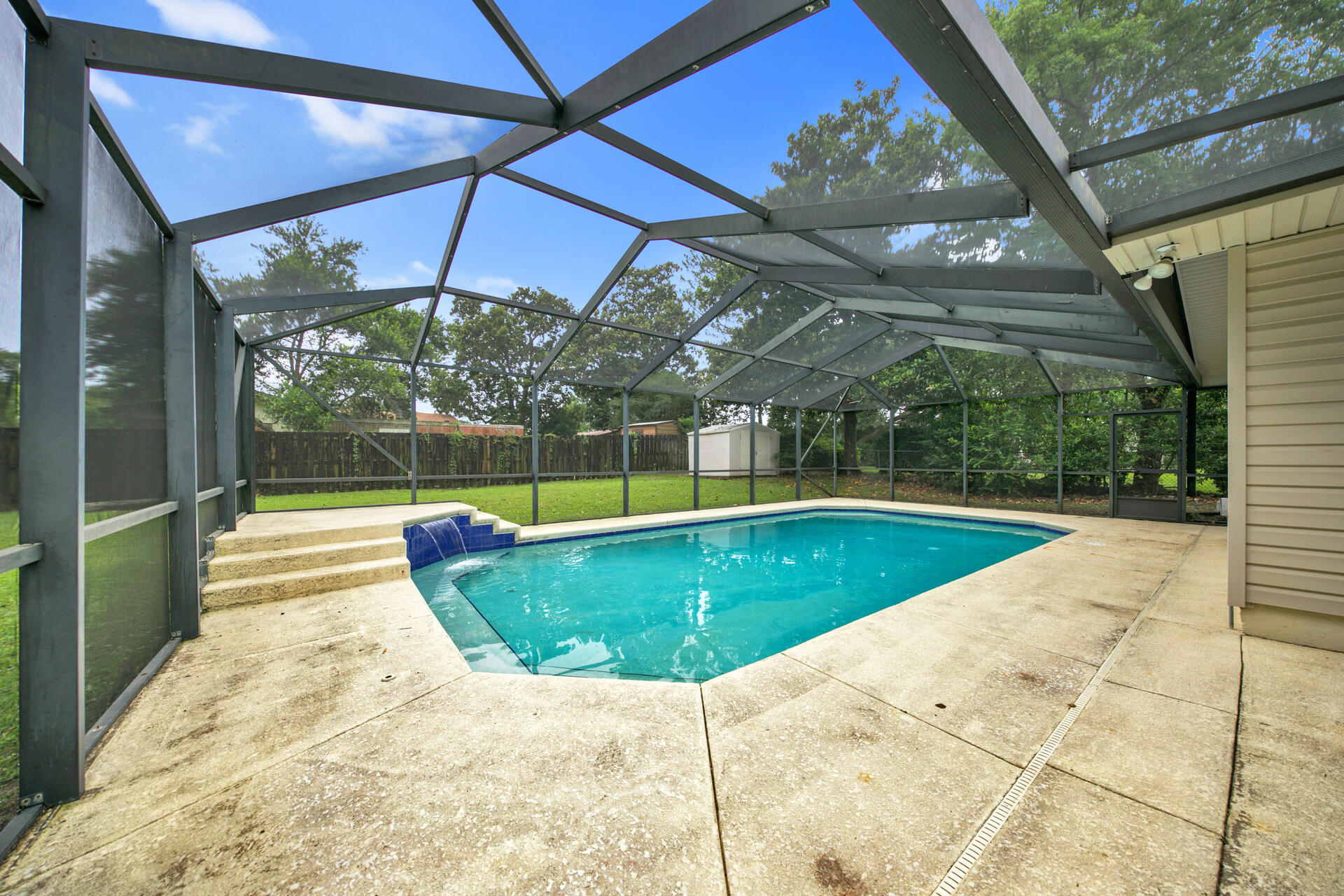 BAYOU POQUITO - Residential