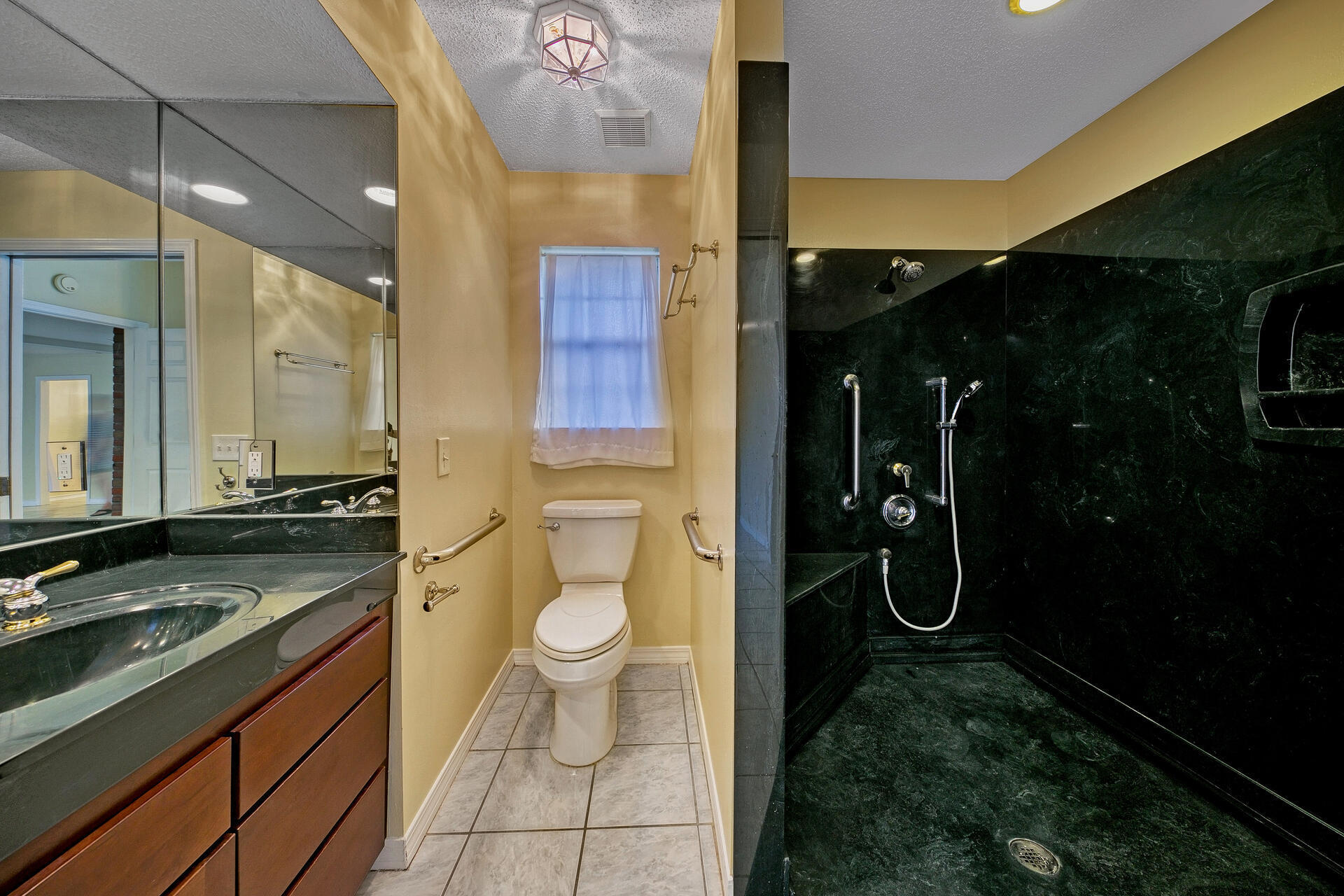 BAYOU POQUITO - Residential