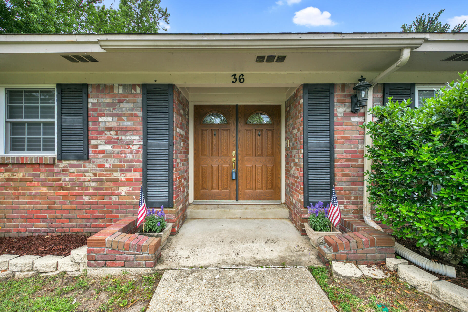 BAYOU POQUITO - Residential