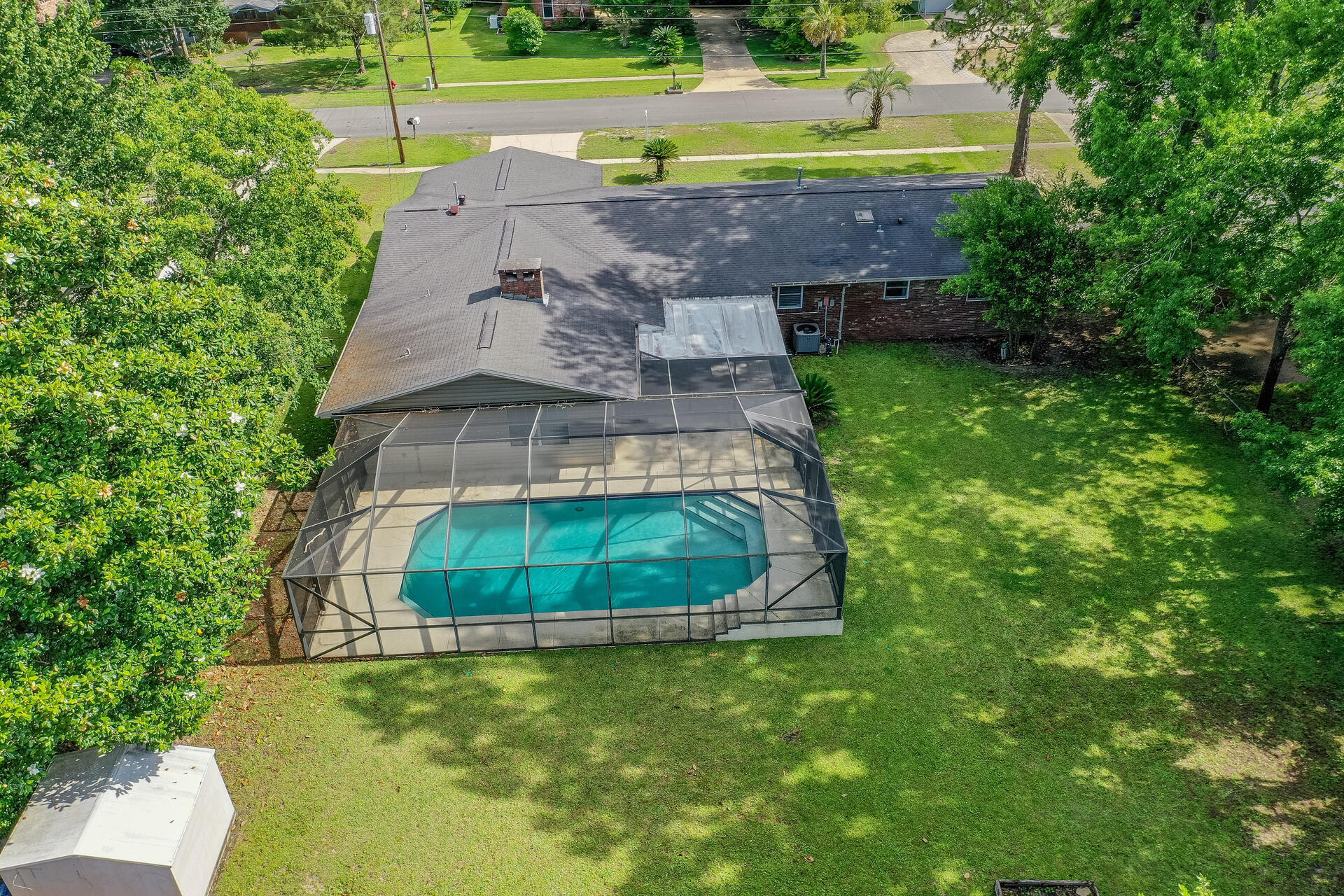 BAYOU POQUITO - Residential