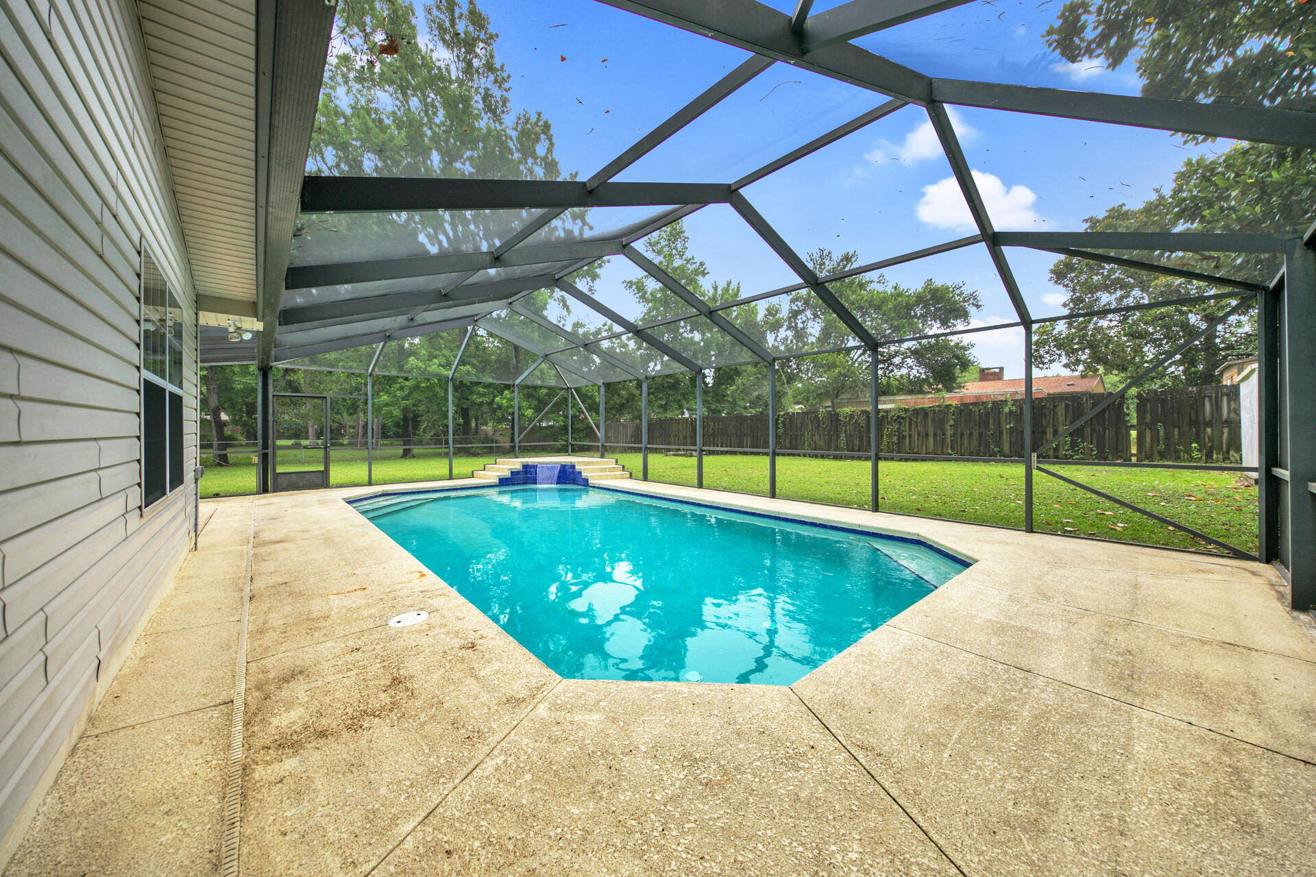 BAYOU POQUITO - Residential