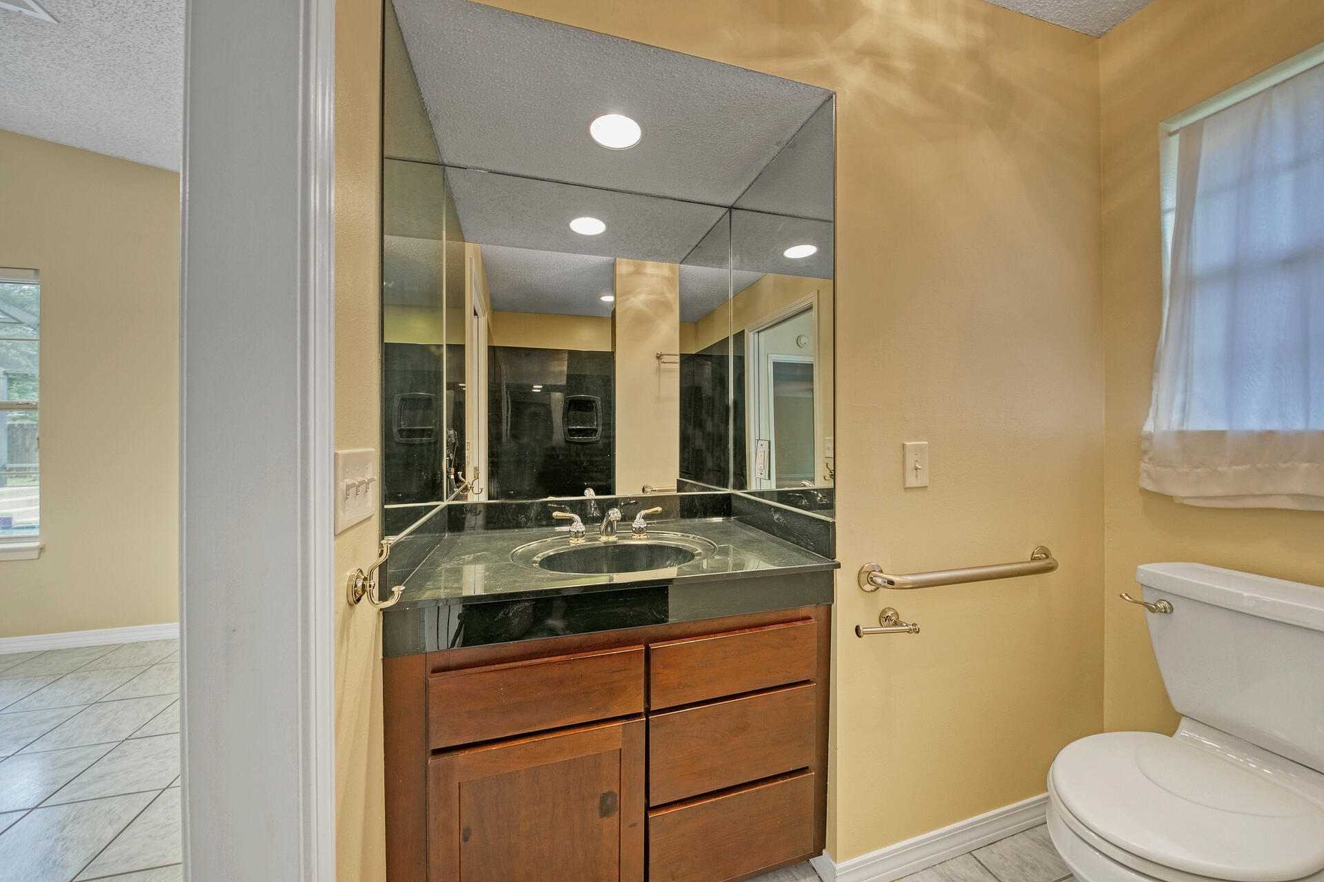 BAYOU POQUITO - Residential