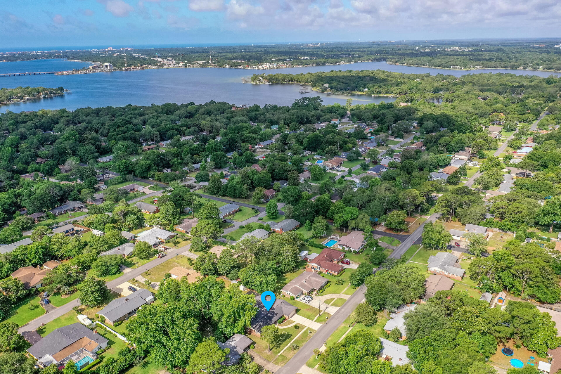 BAYOU POQUITO - Residential