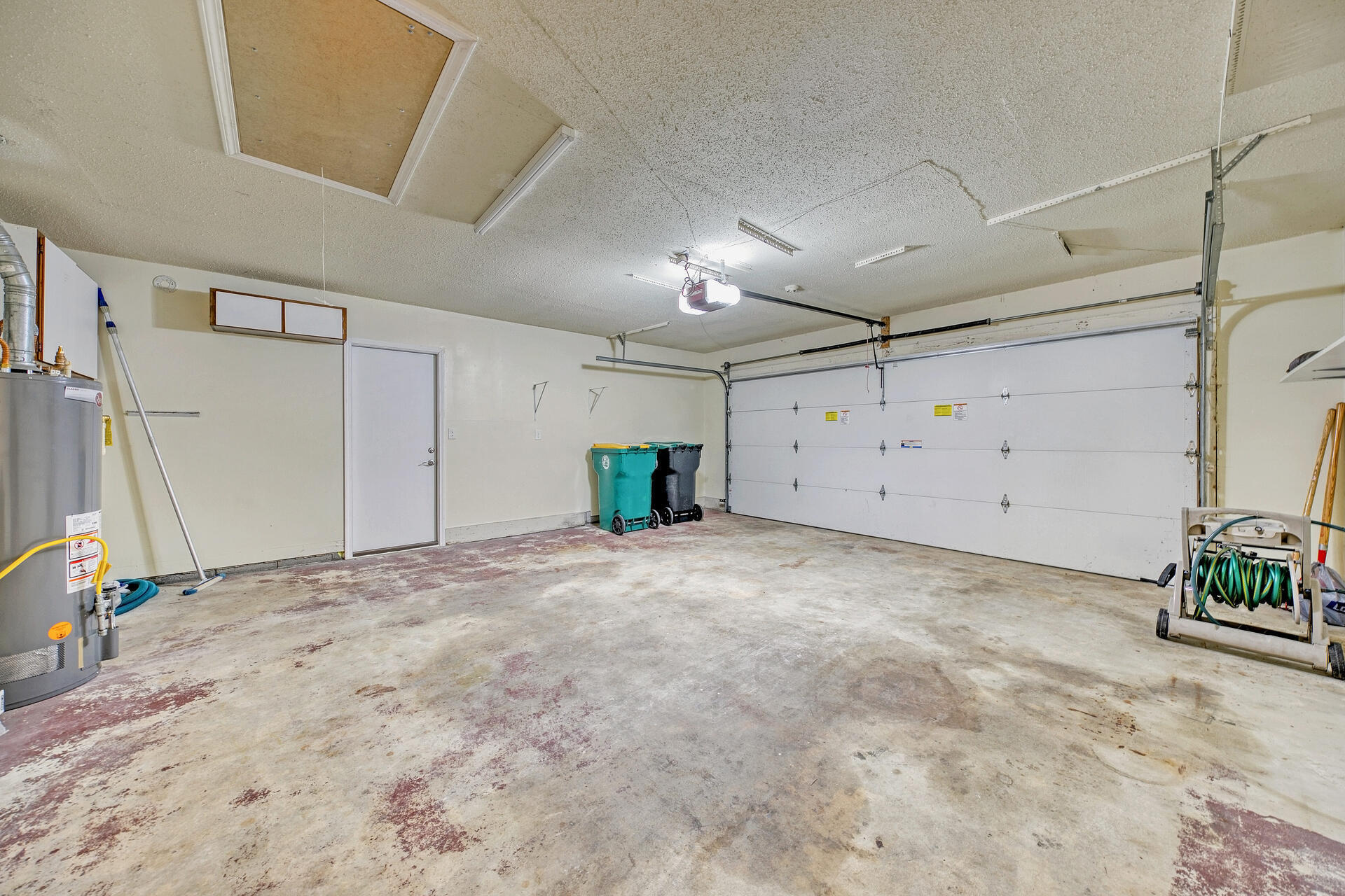 BAYOU POQUITO - Residential