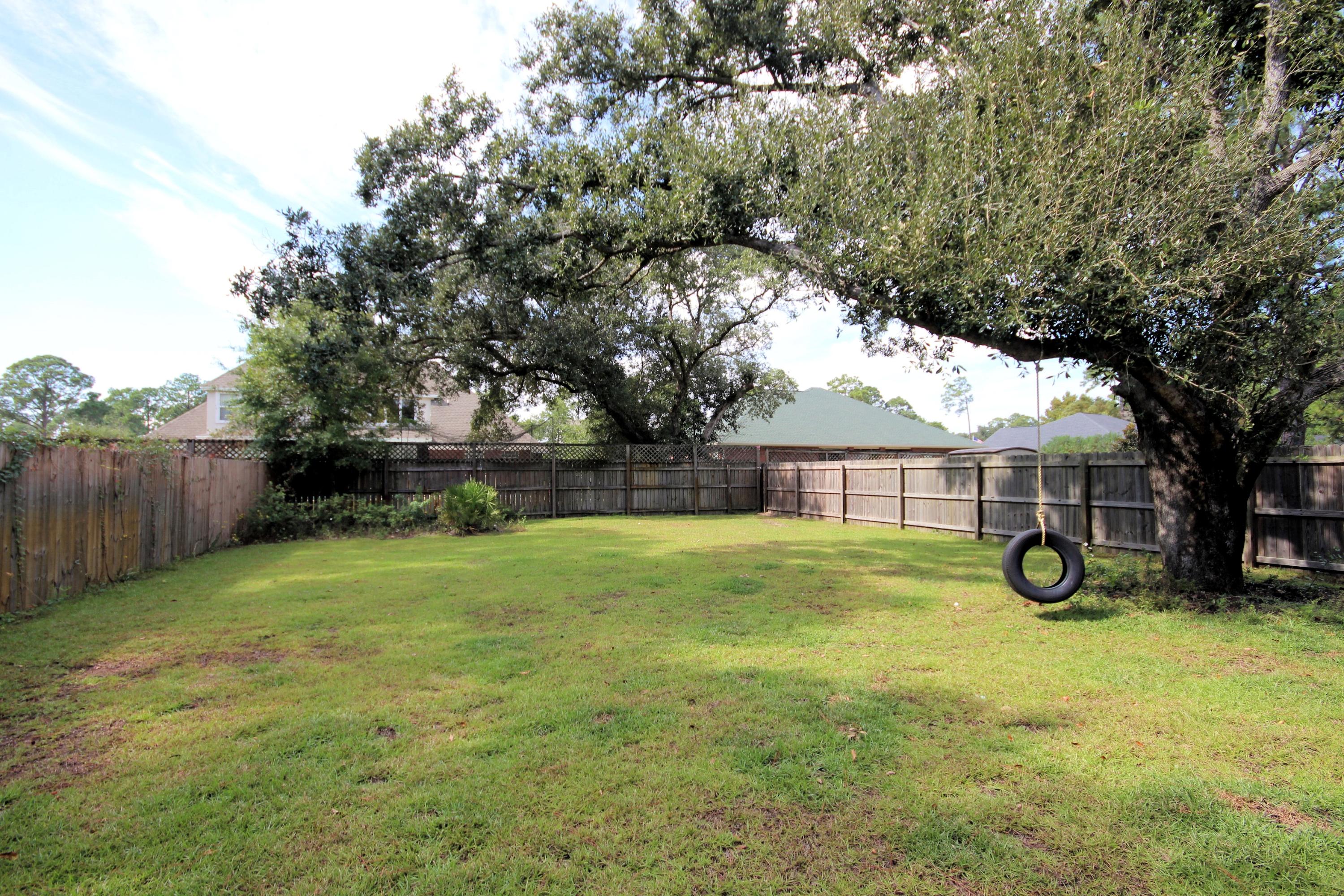 VALPARAISO PINECREST 6 - Residential