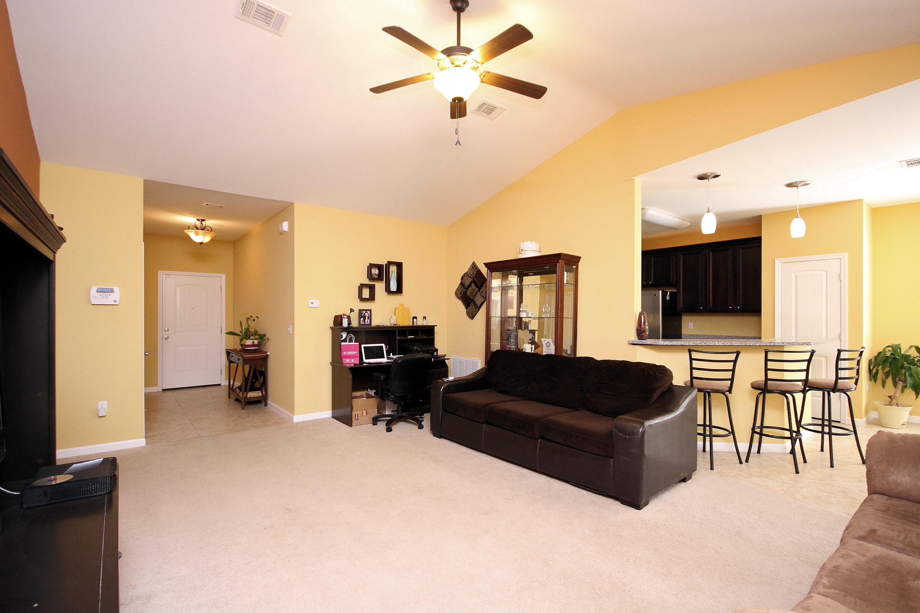 VALPARAISO PINECREST 6 - Residential