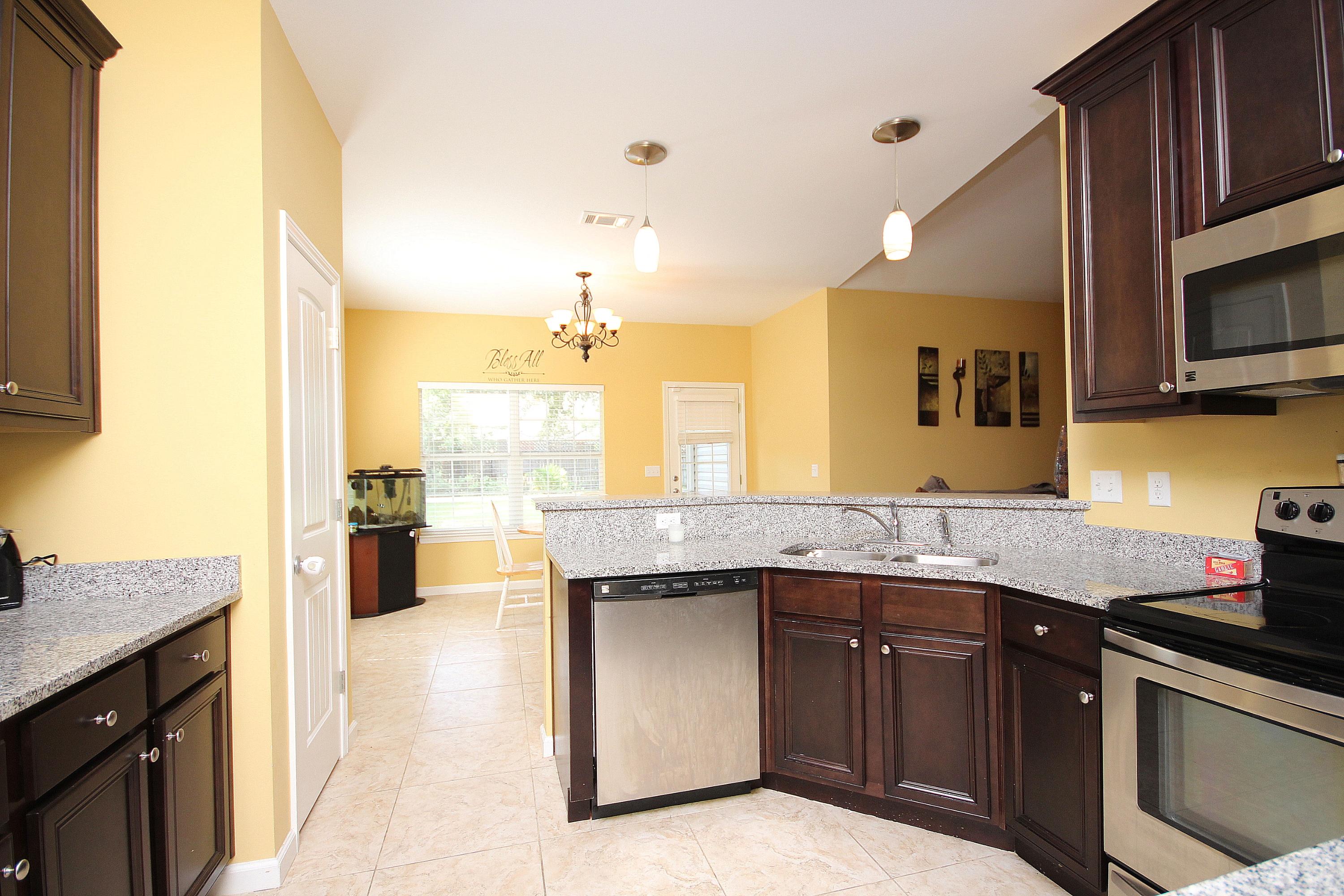 VALPARAISO PINECREST 6 - Residential