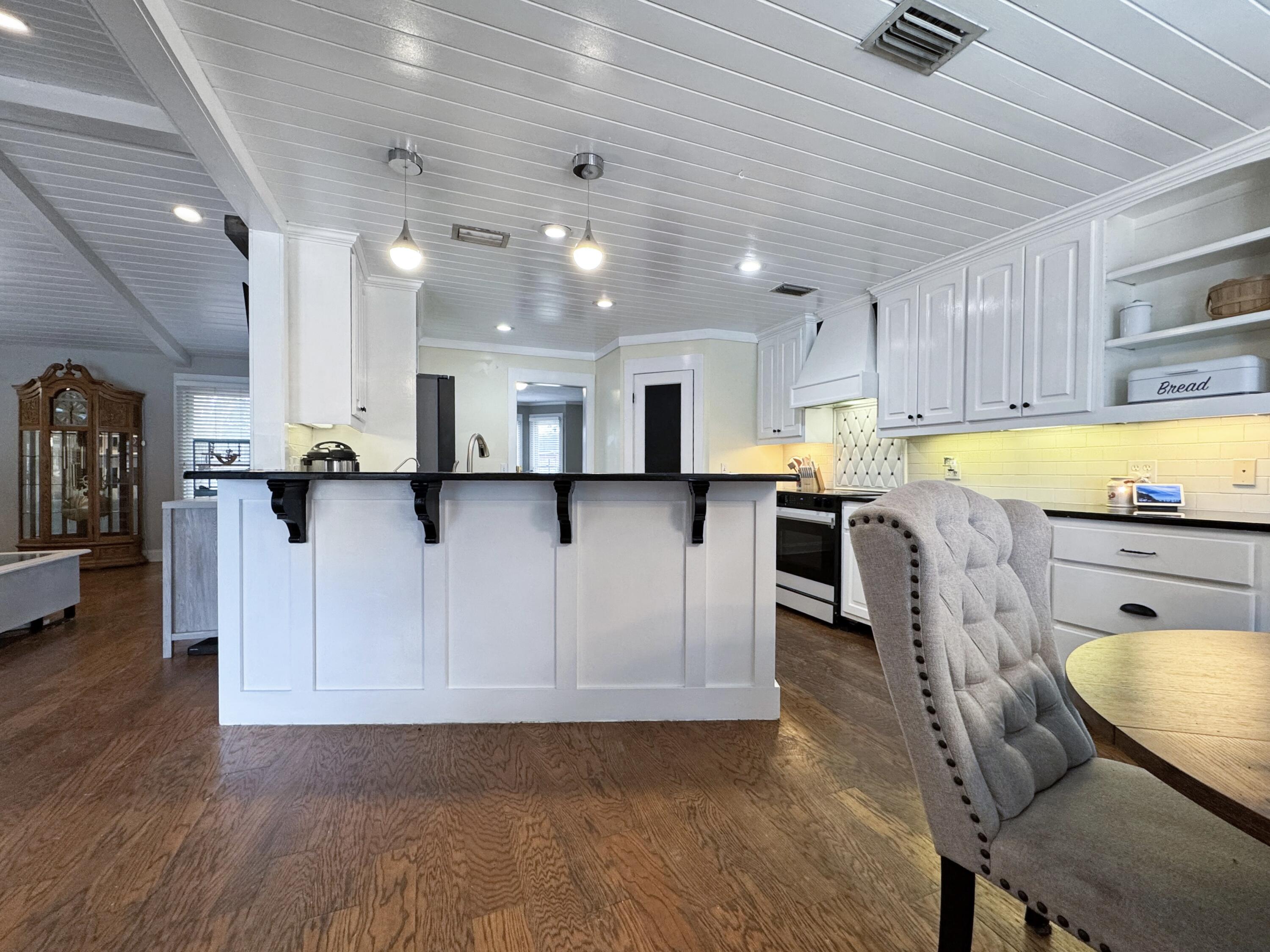 KINGS POINT UNIT 6 - Residential