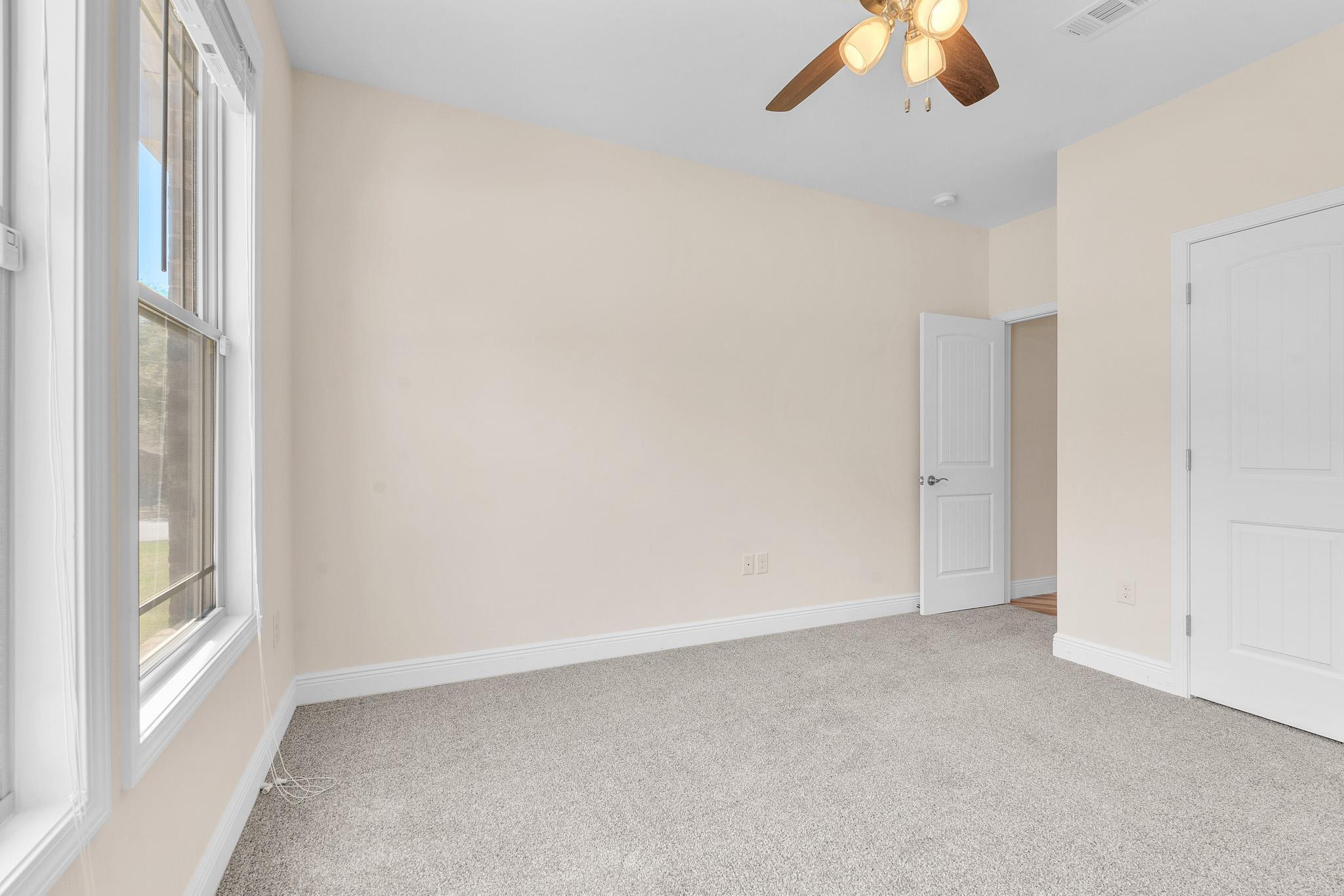 SHOAL CREEK MANOR - Residential Lease