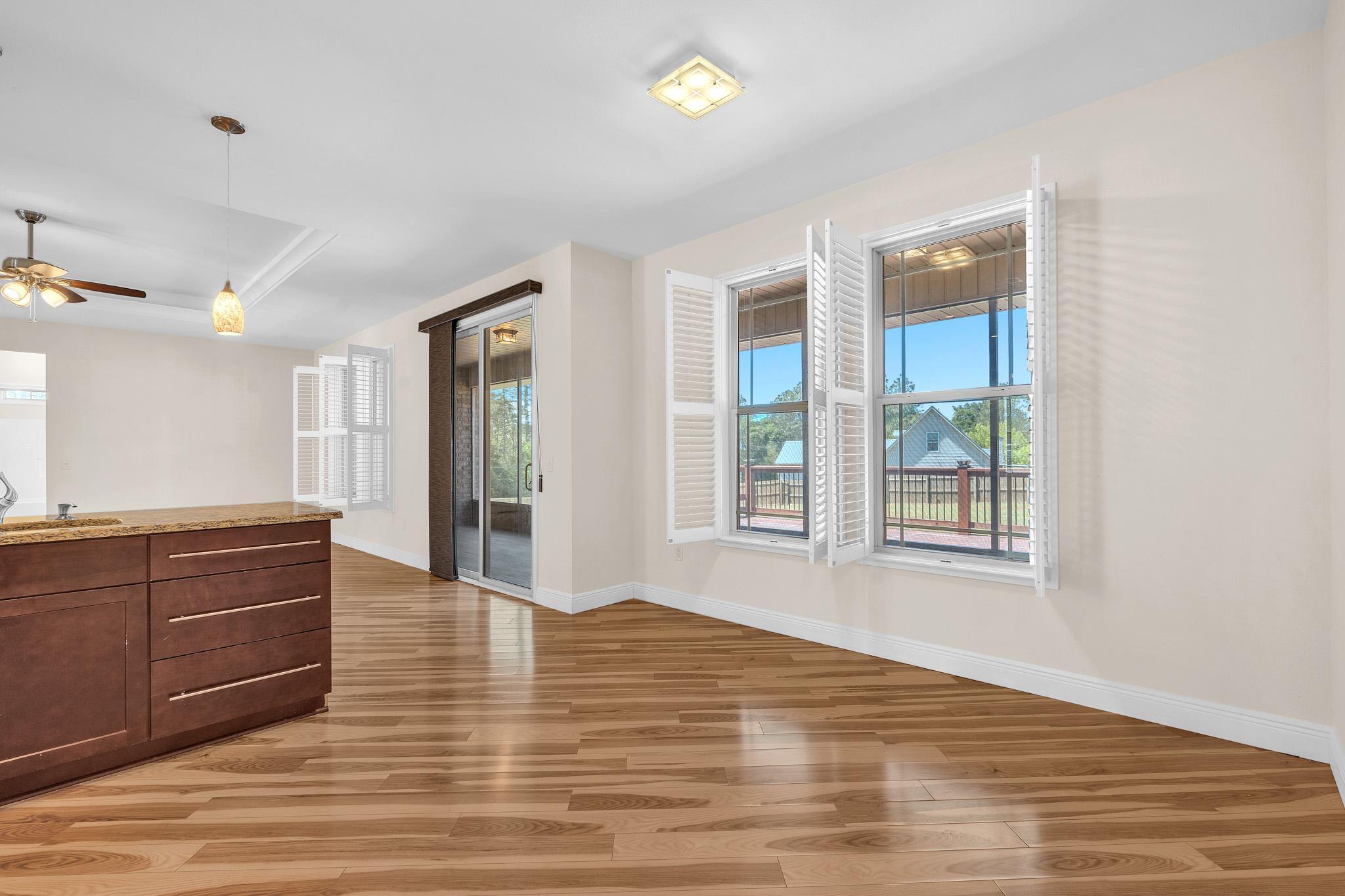 SHOAL CREEK MANOR - Residential Lease