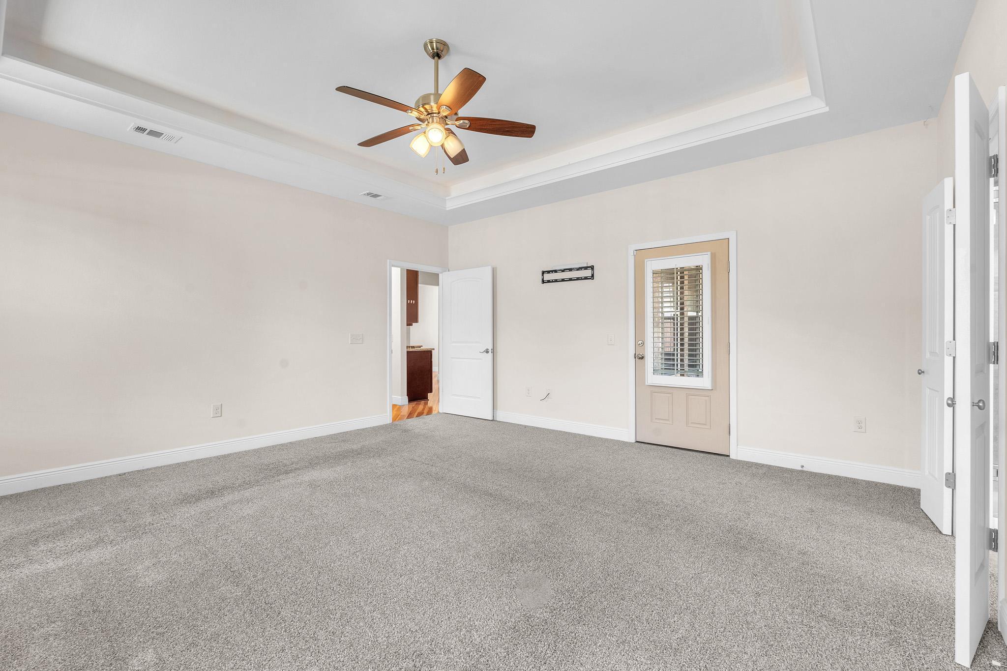 SHOAL CREEK MANOR - Residential Lease