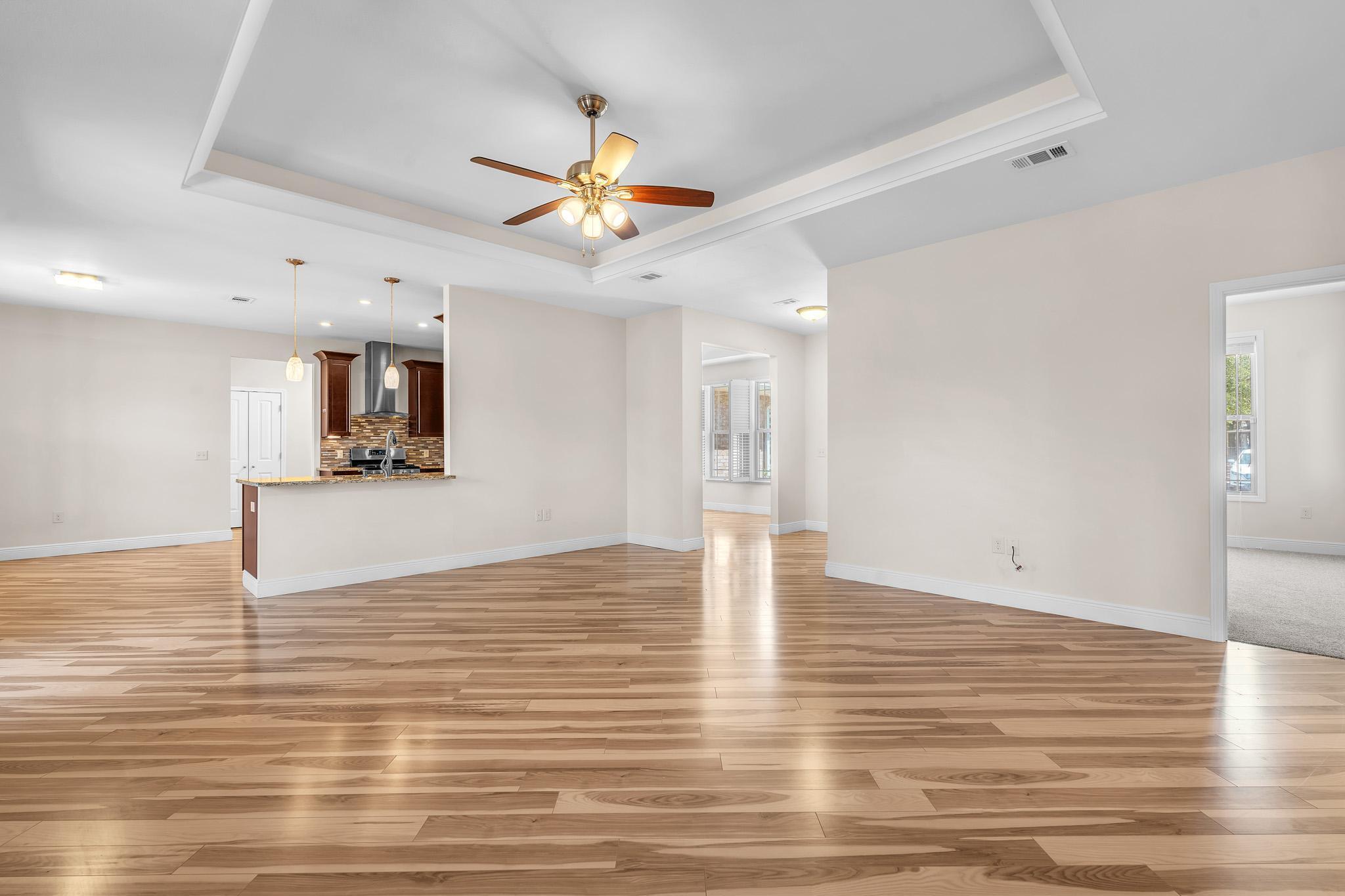 SHOAL CREEK MANOR - Residential Lease