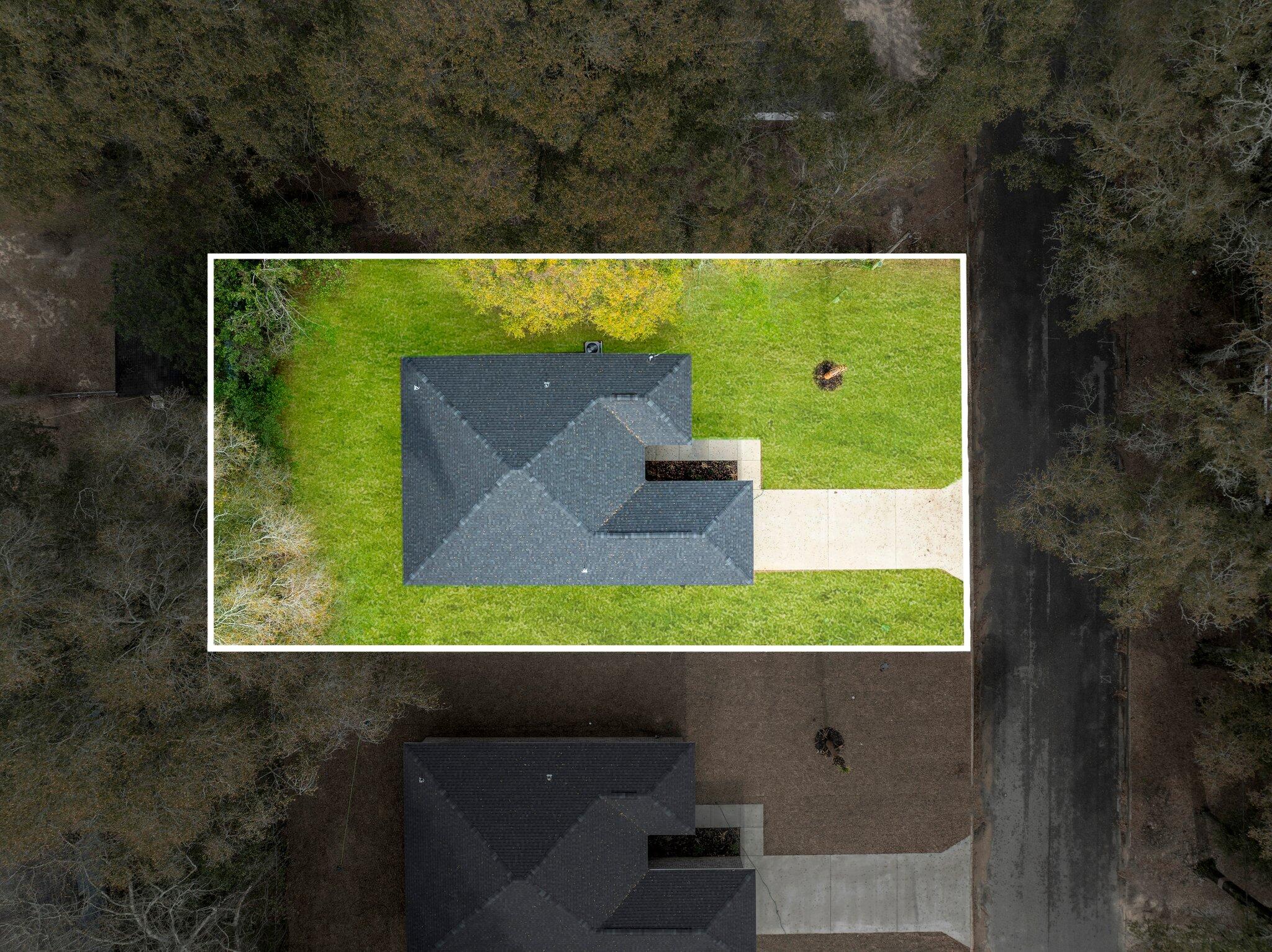 CRESTVIEW S1/2 LOTS 11 & 12 BLK 110 - Residential