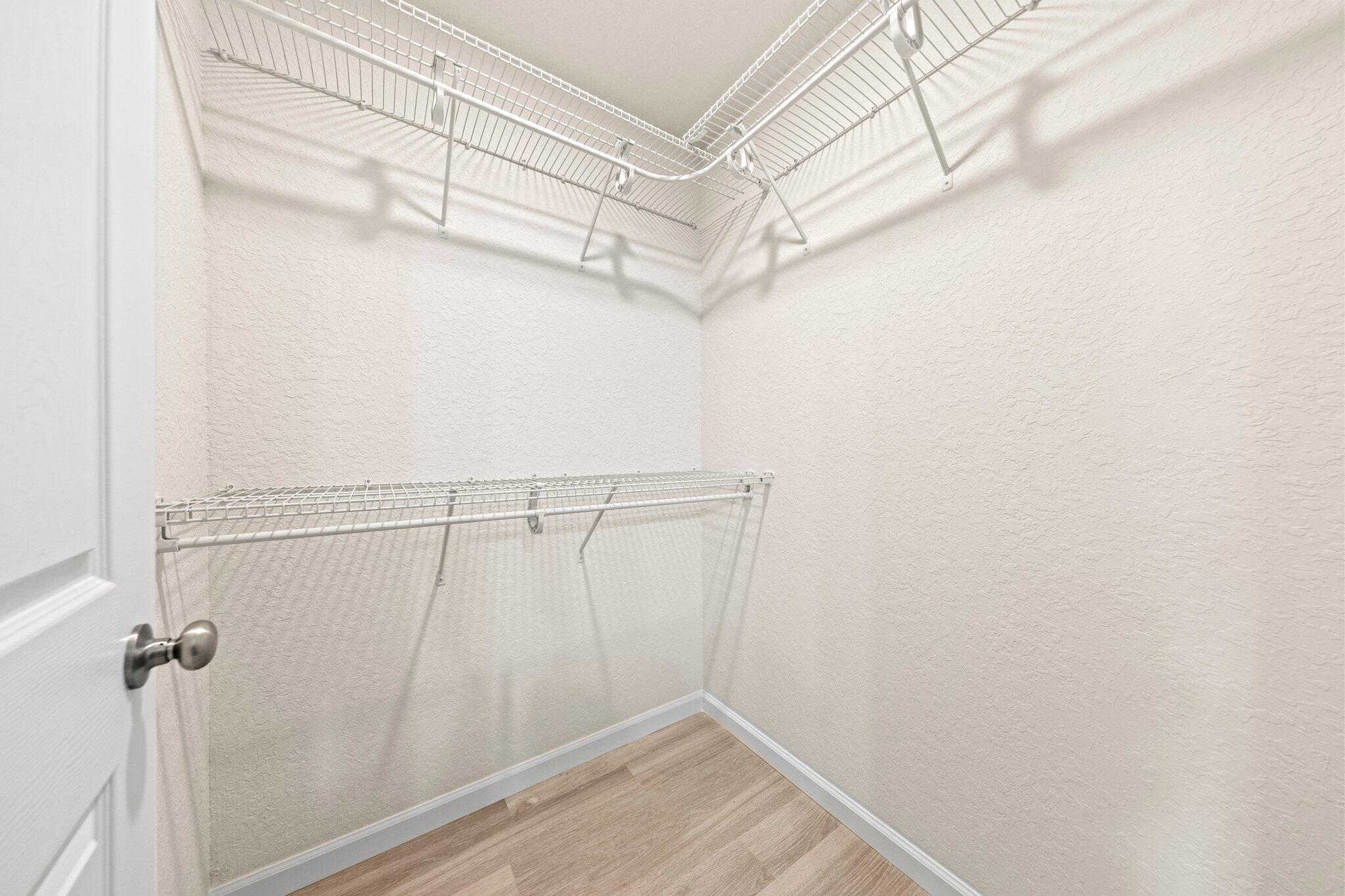 CRESTVIEW S1/2 LOTS 11 & 12 BLK 110 - Residential