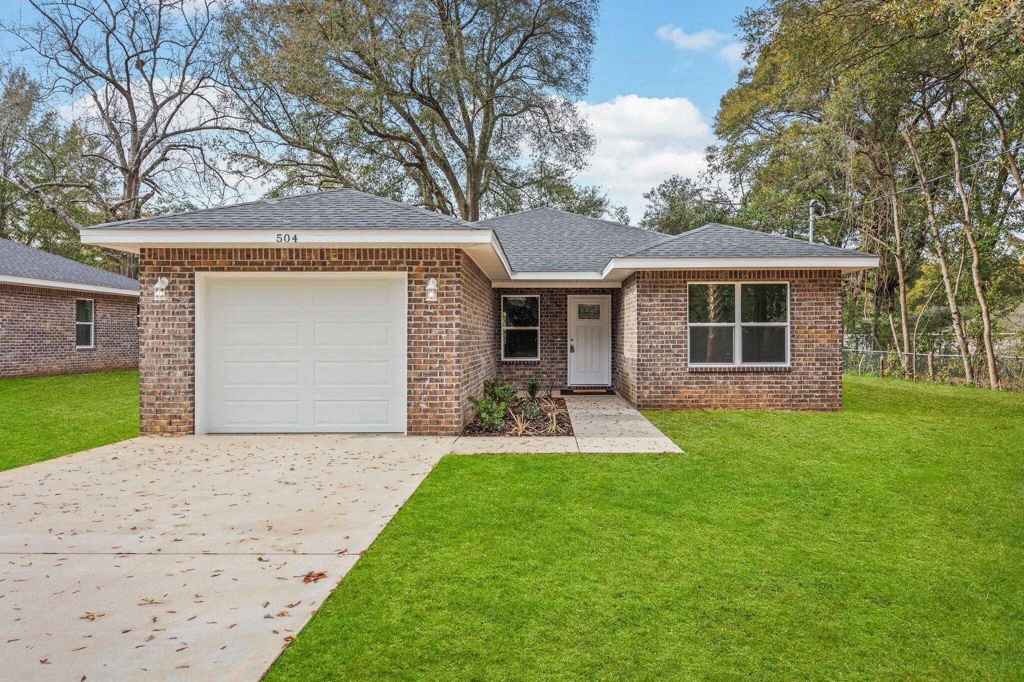 CRESTVIEW S1/2 LOTS 11 & 12 BLK 110 - Residential