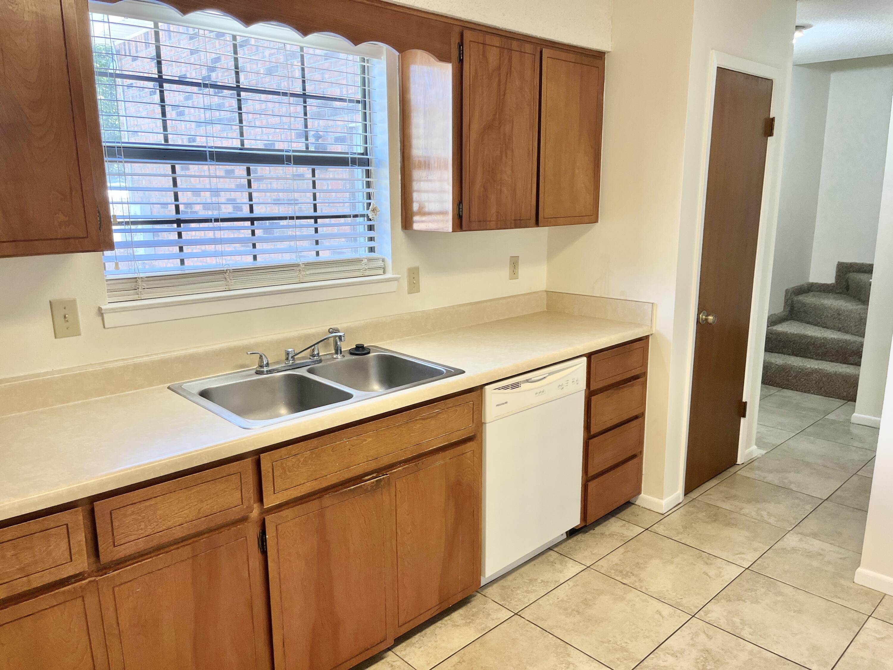 PORTOFINO T/H - Residential Lease