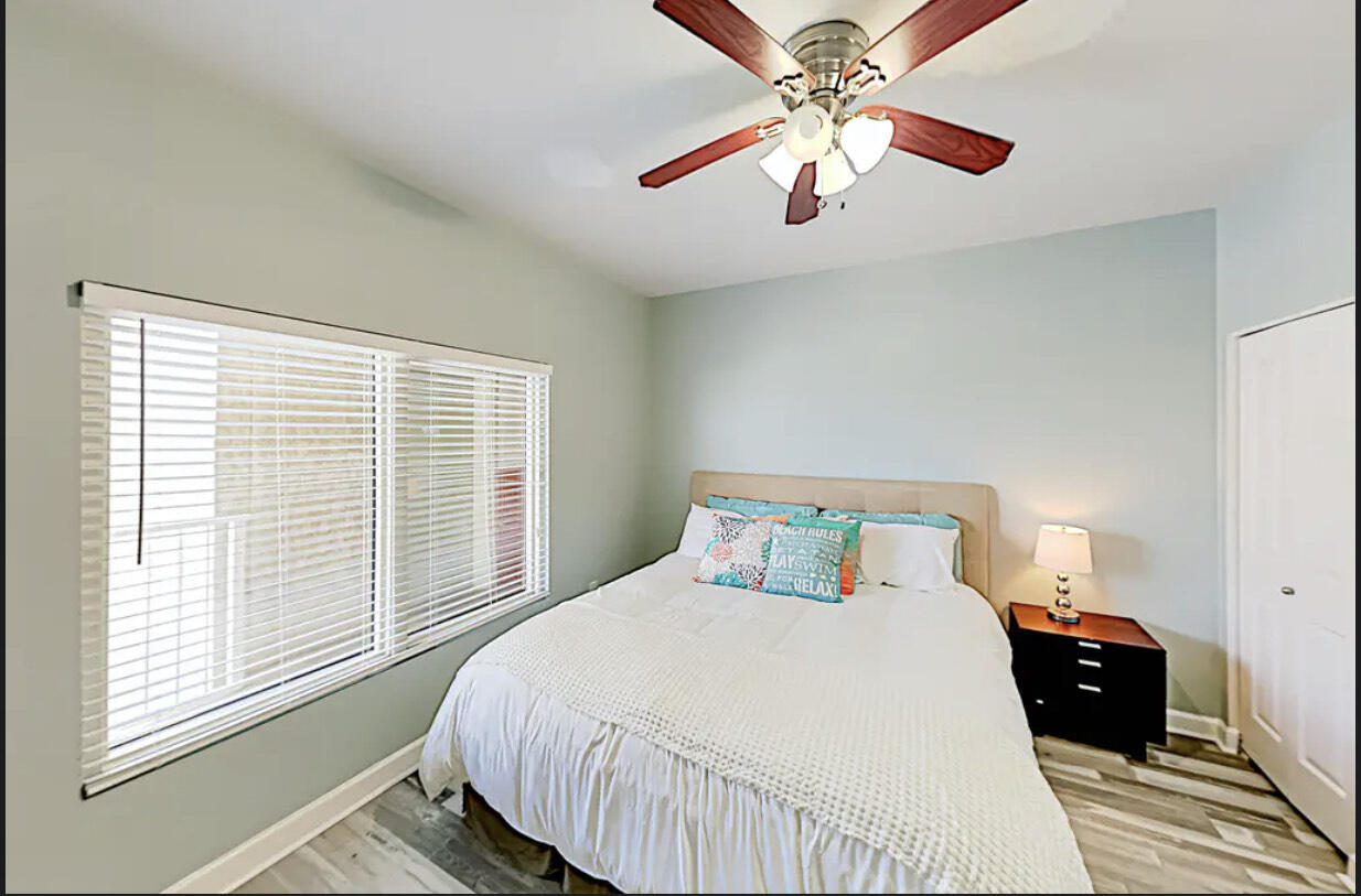 SHORES OF PANAMA - Residential