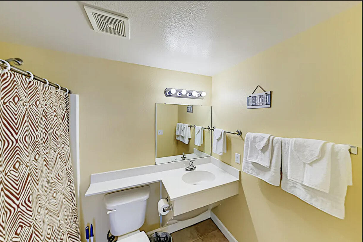 SHORES OF PANAMA - Residential