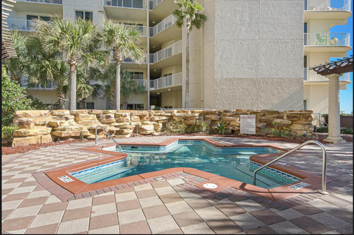 SHORES OF PANAMA - Residential