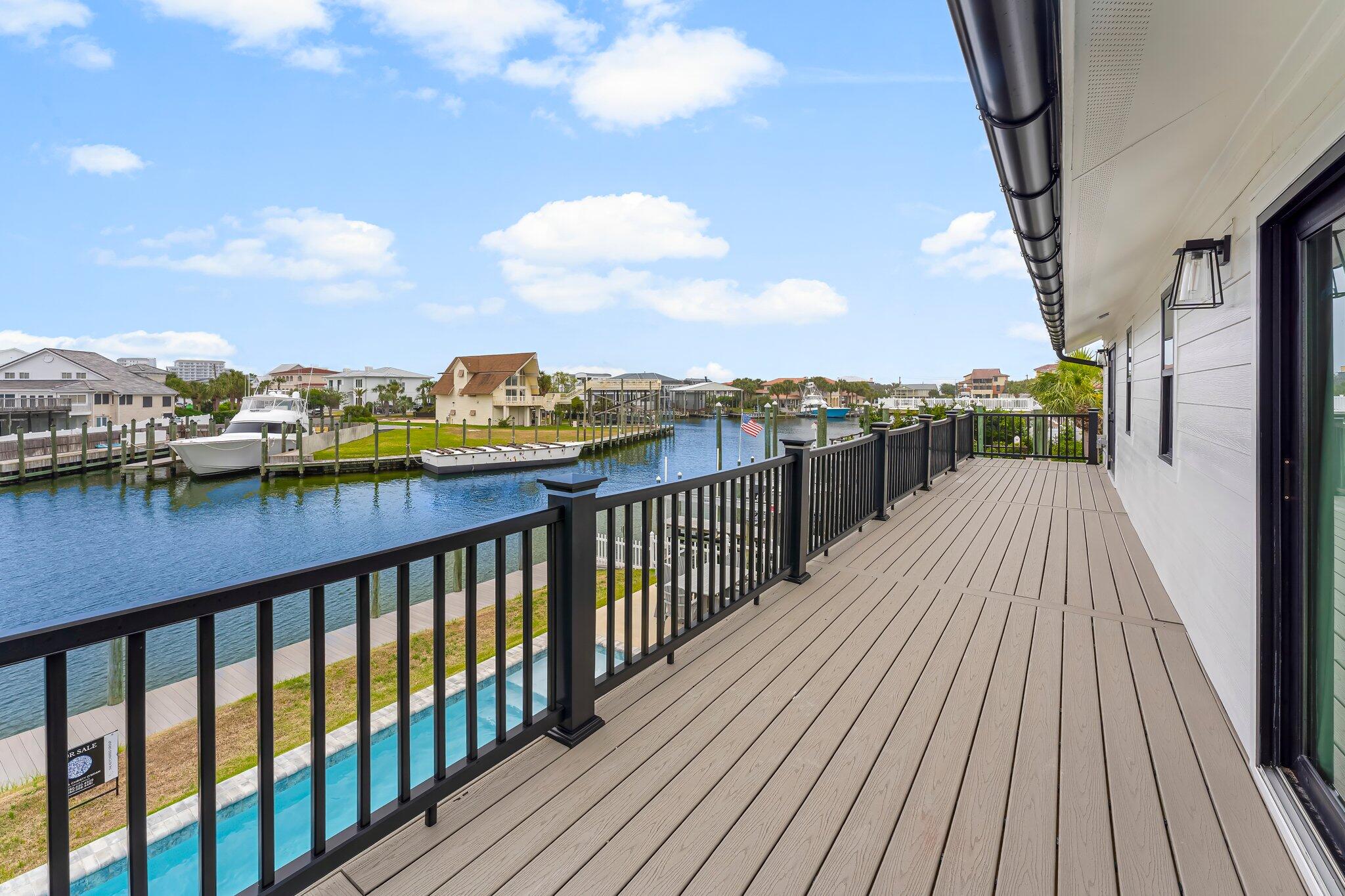 HOLIDAY ISLE - Residential