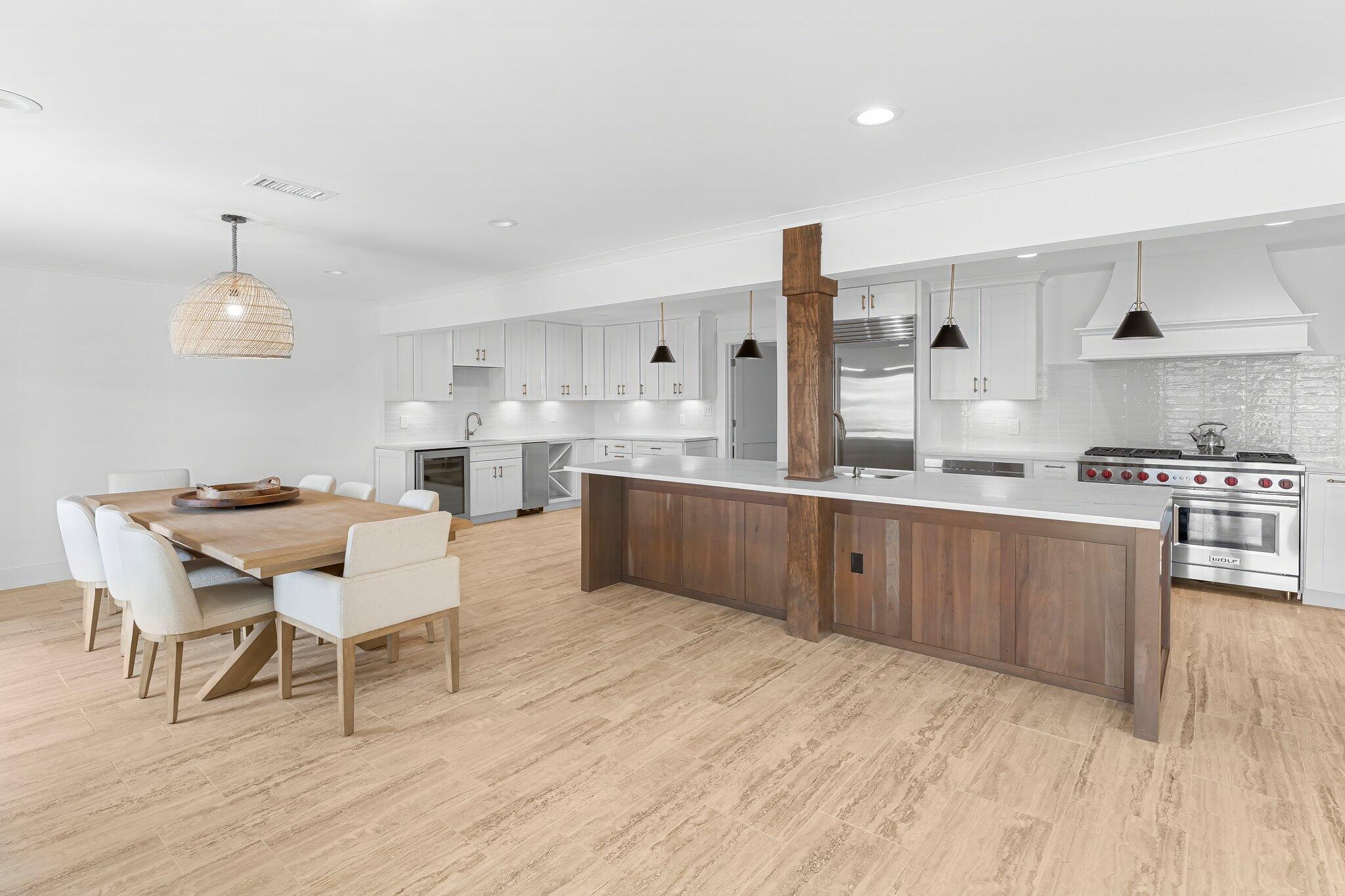 HOLIDAY ISLE - Residential