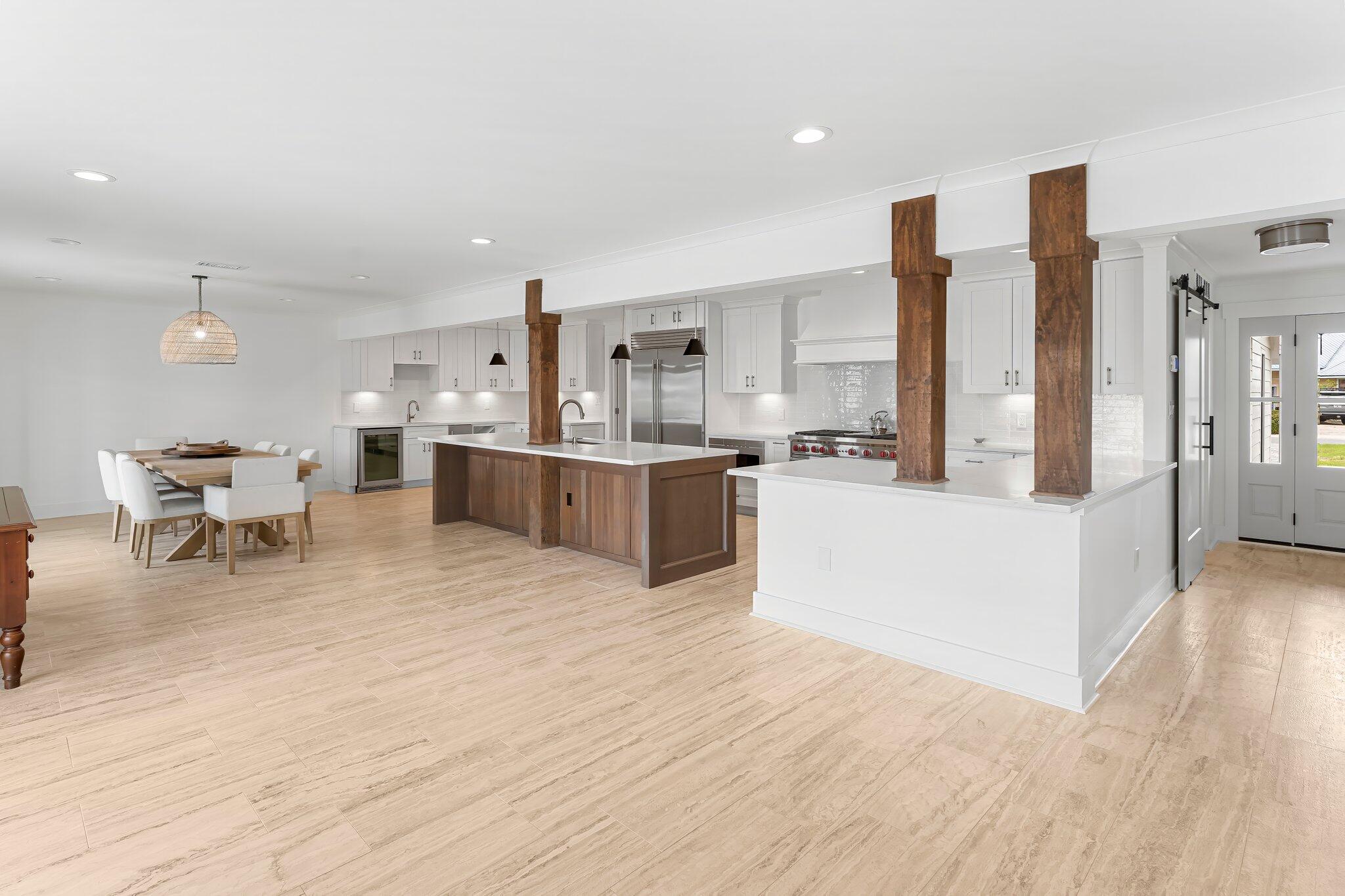 HOLIDAY ISLE - Residential