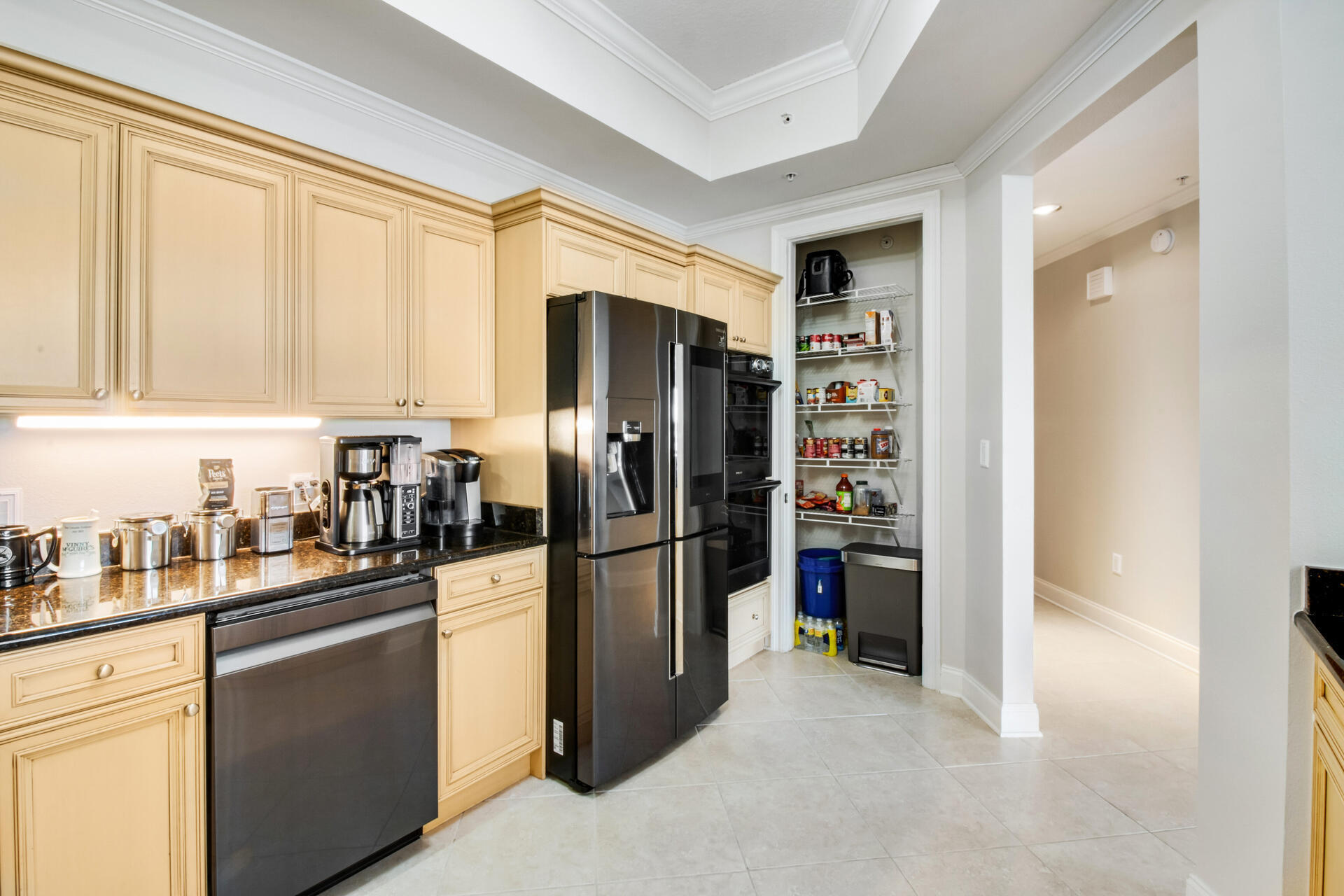 SIDES MORENO POINT WEST - Residential