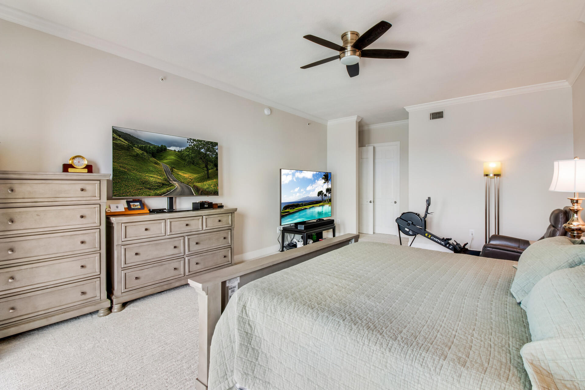 SIDES MORENO POINT WEST - Residential