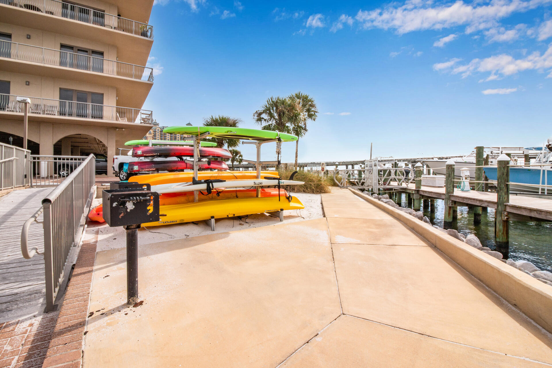 SIDES MORENO POINT WEST - Residential