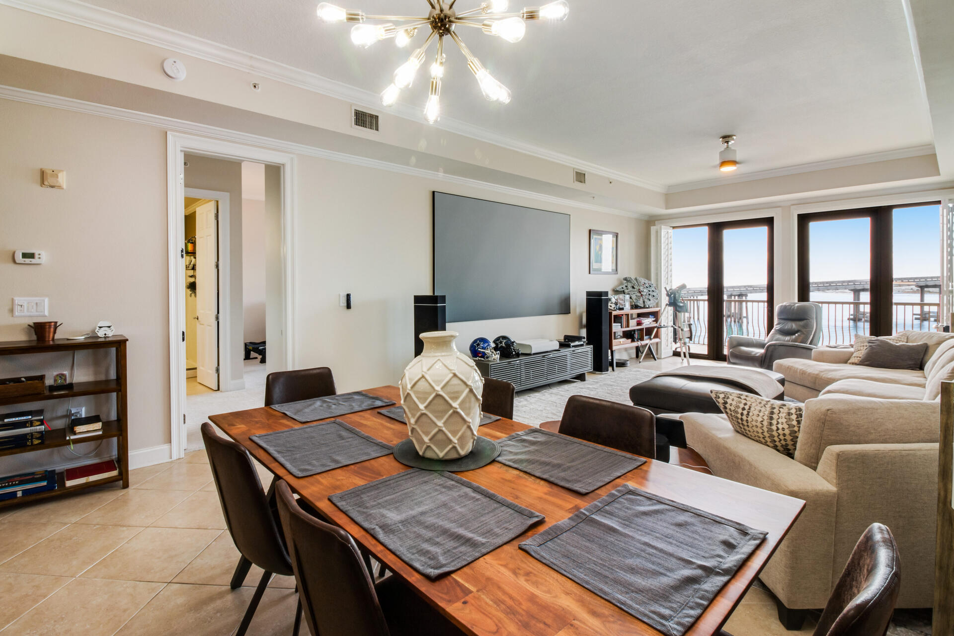 SIDES MORENO POINT WEST - Residential