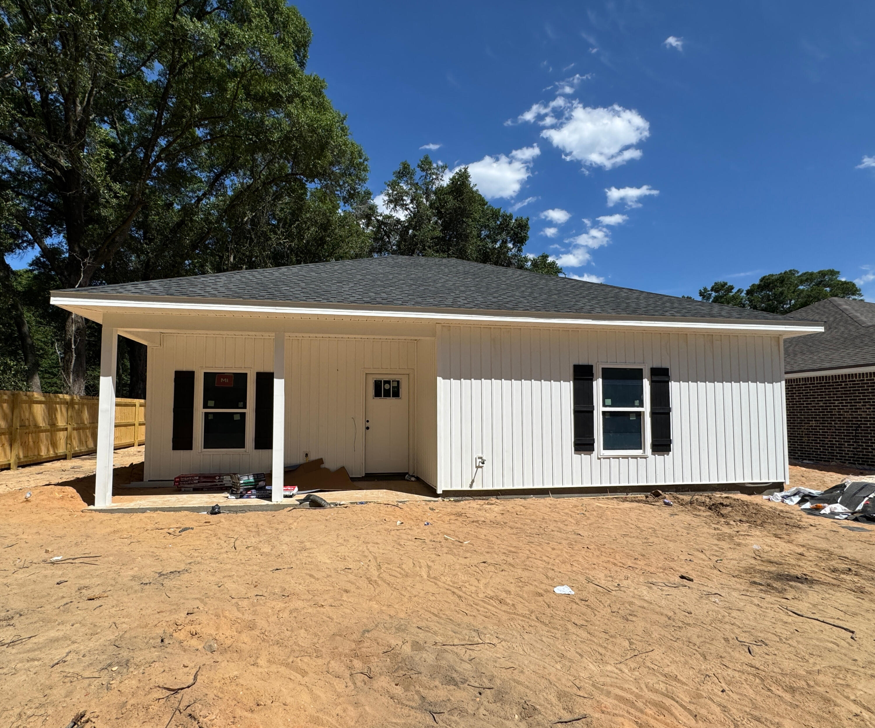 CRESTVIEW LOT 1 BLK 107 - Residential