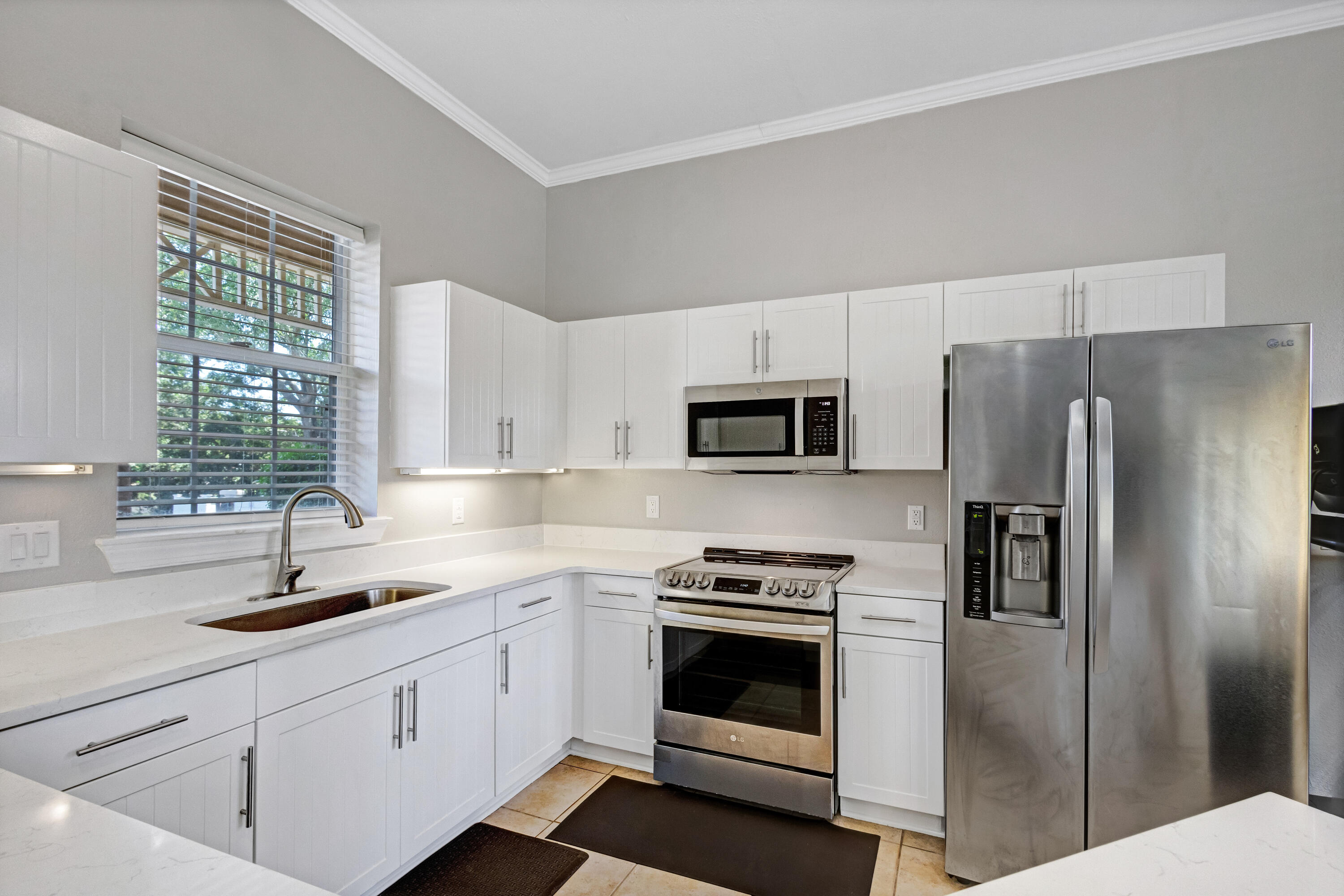 CRYSTAL COVE - Residential