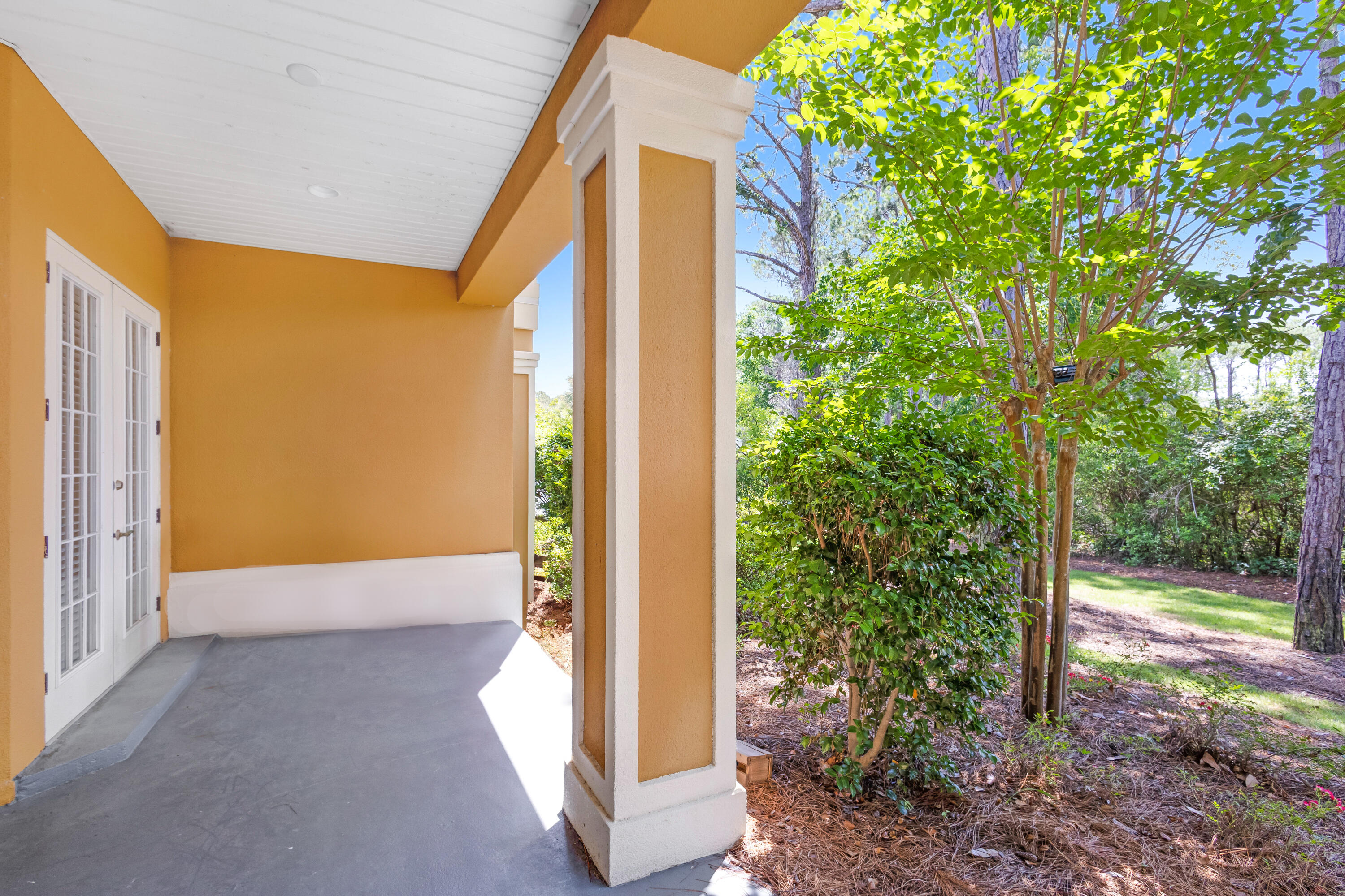 CRYSTAL COVE - Residential