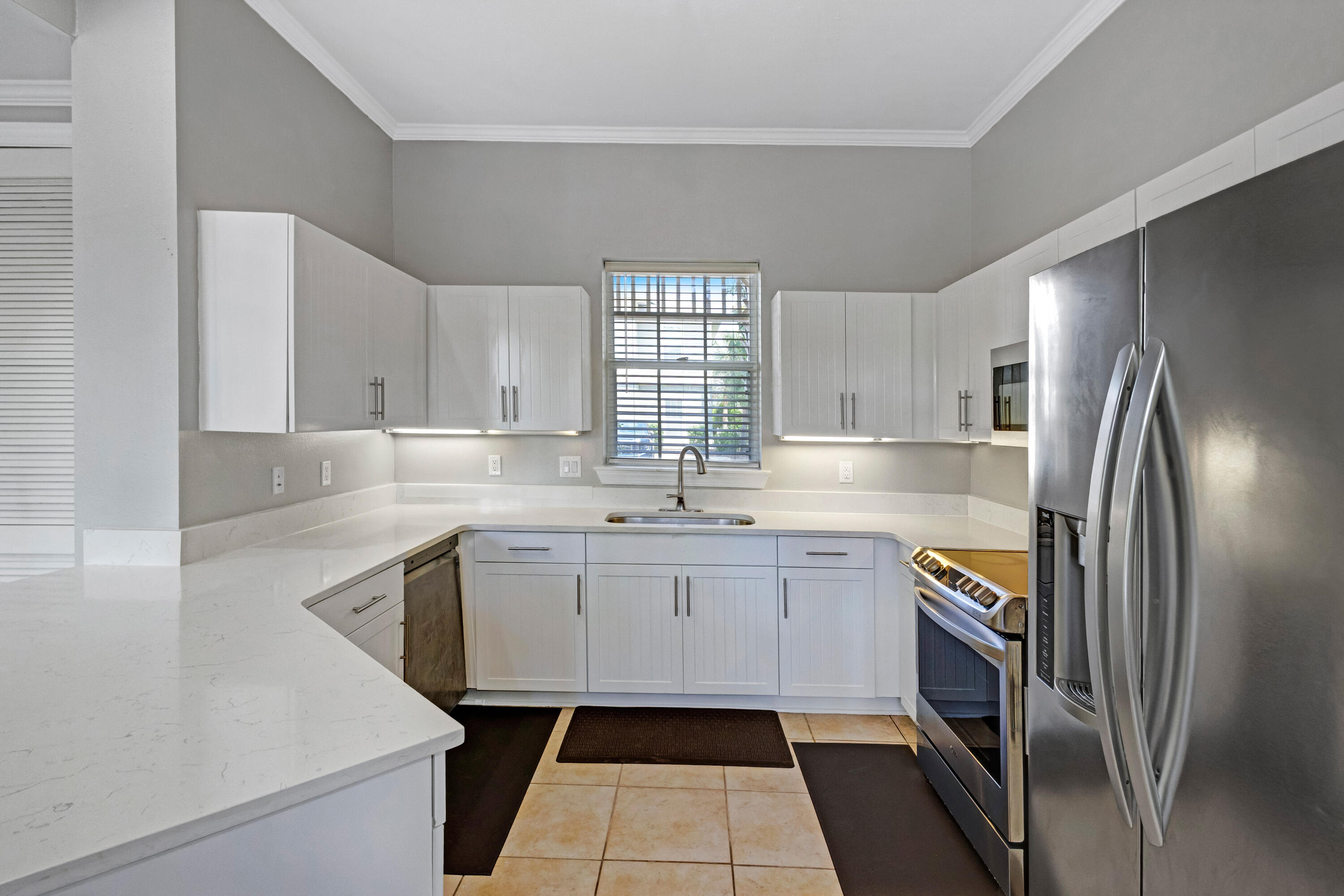 CRYSTAL COVE - Residential