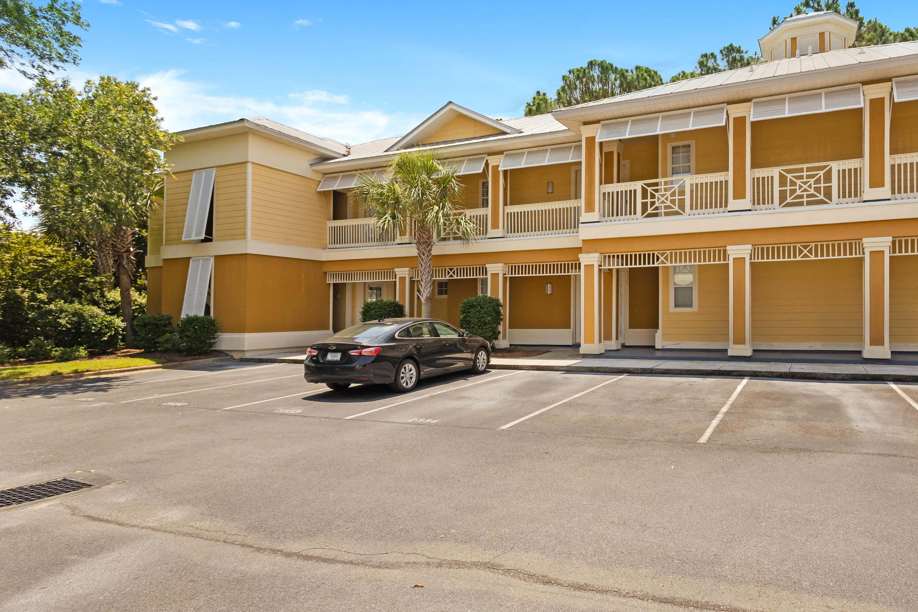 CRYSTAL COVE - Residential